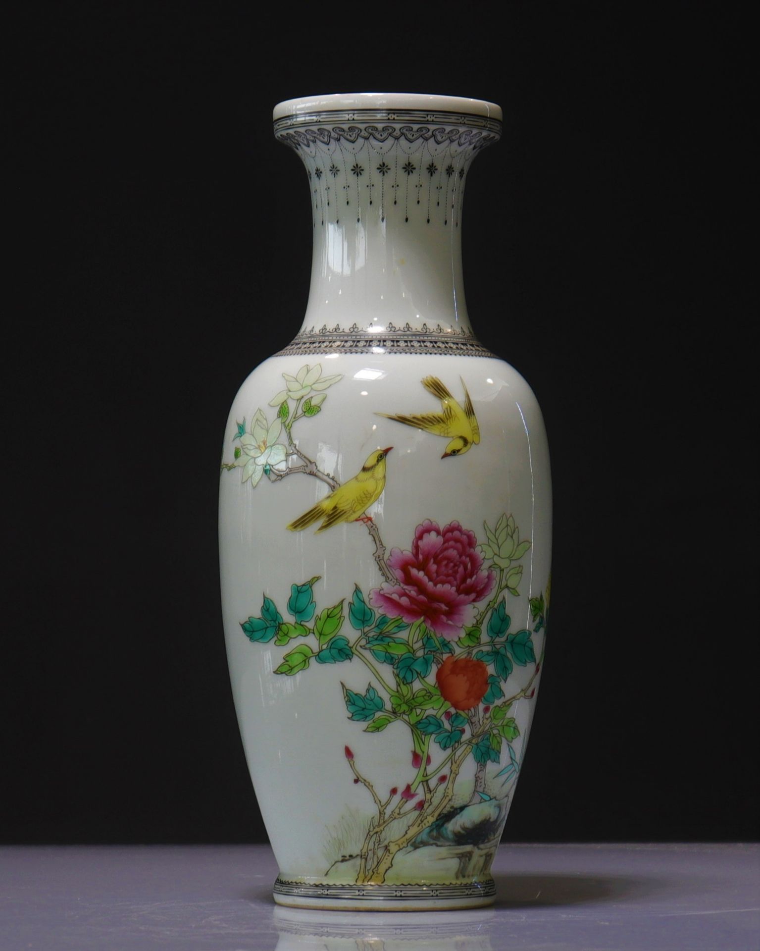 Chinese republic porcelain vase