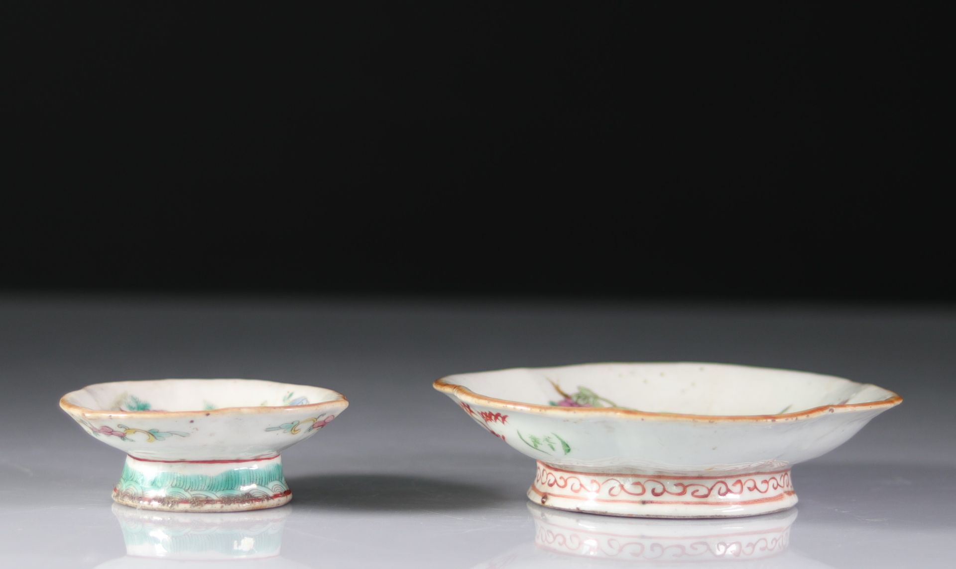 China set of two famille rose porcelains - Image 3 of 3