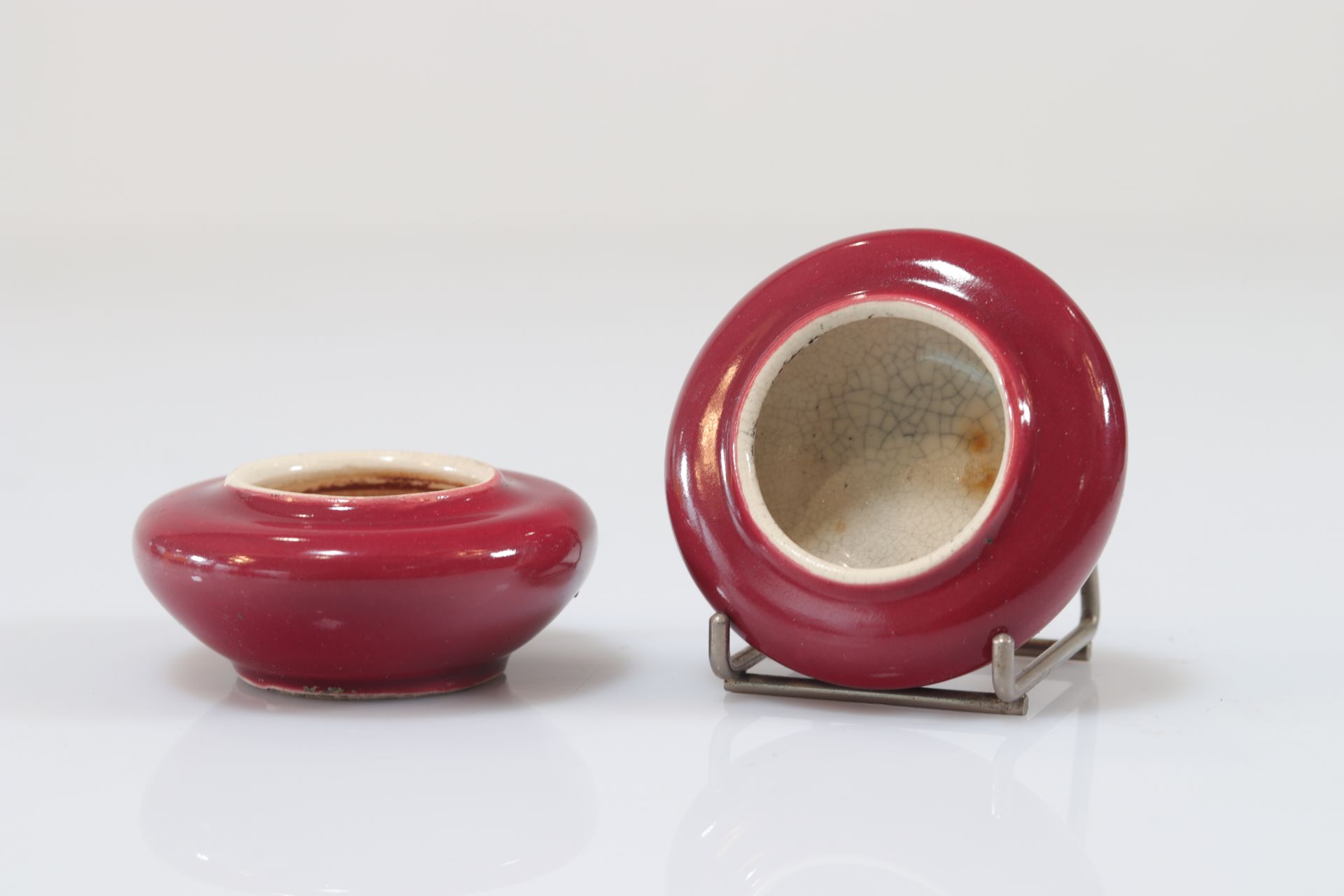 Pair of oxblood porcelain vases - Bild 3 aus 3