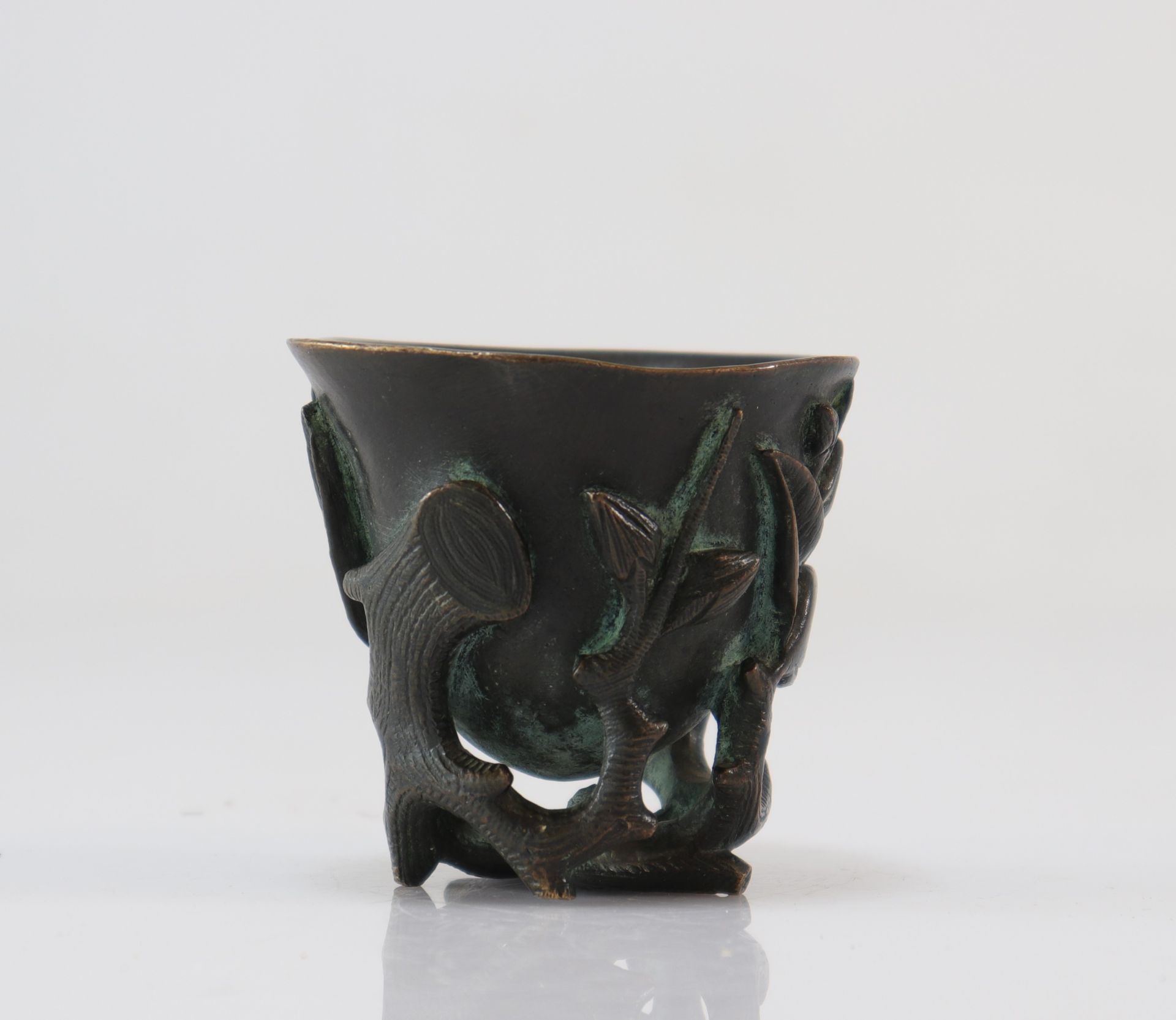 Chinese libation cup in 18th century bronze or earlier - Image 3 of 6