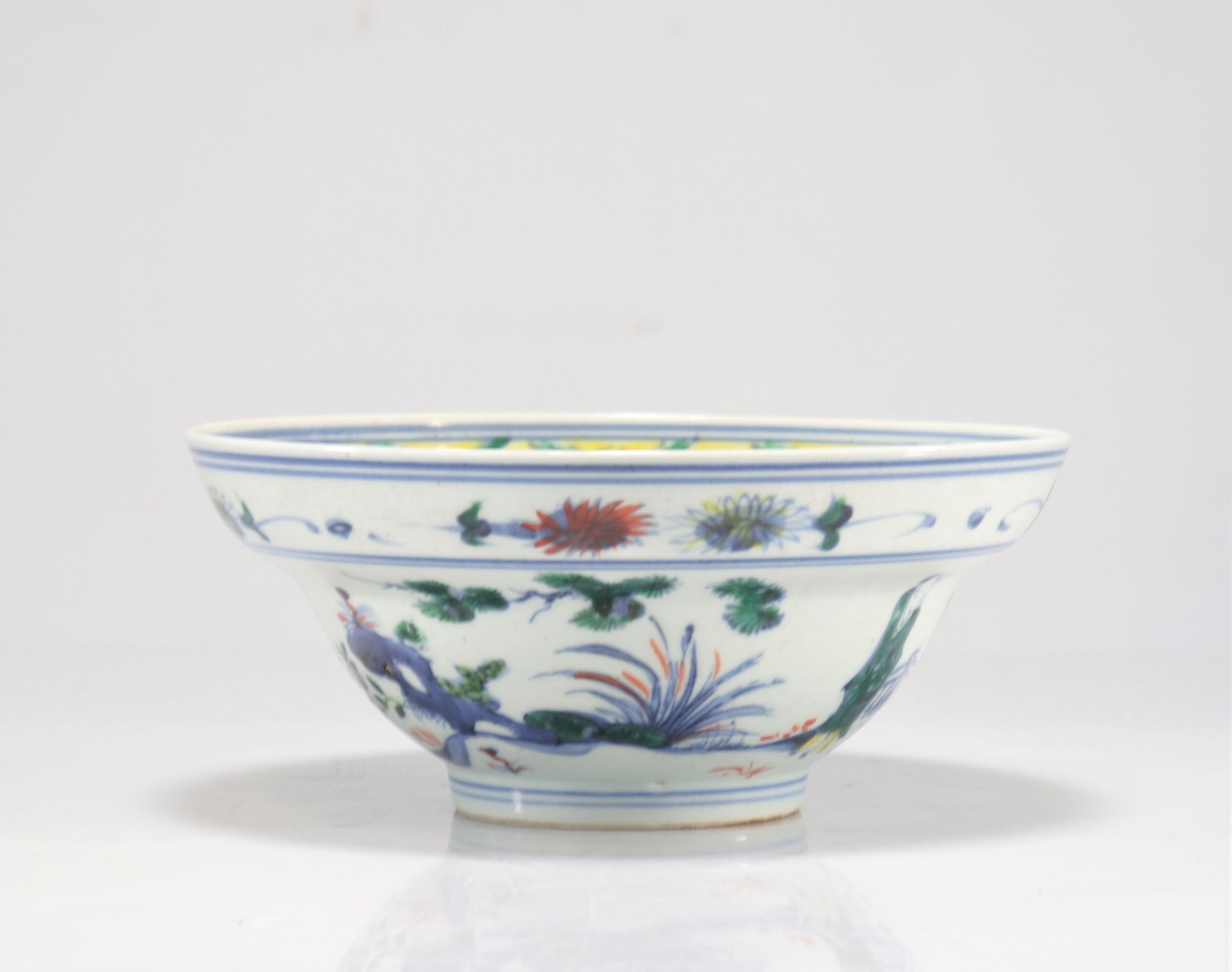 Chinese "doucai" porcelain bowl decorated with characters - Image 3 of 6