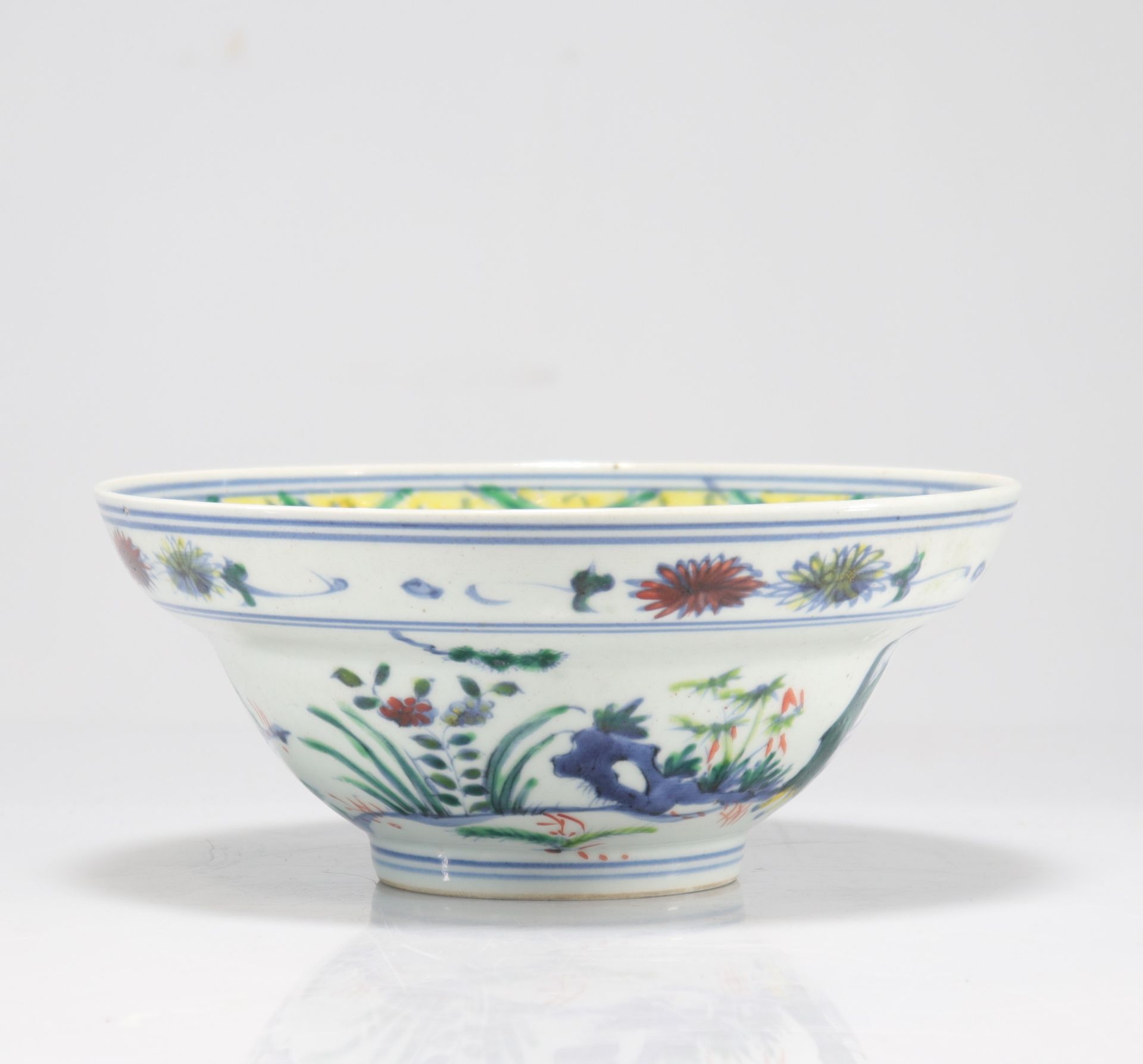 Chinese "doucai" porcelain bowl decorated with characters