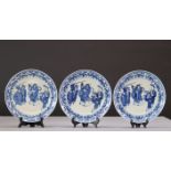 Set of 3 "blanc-bleu" Chinese porcelain plates decorated with characters