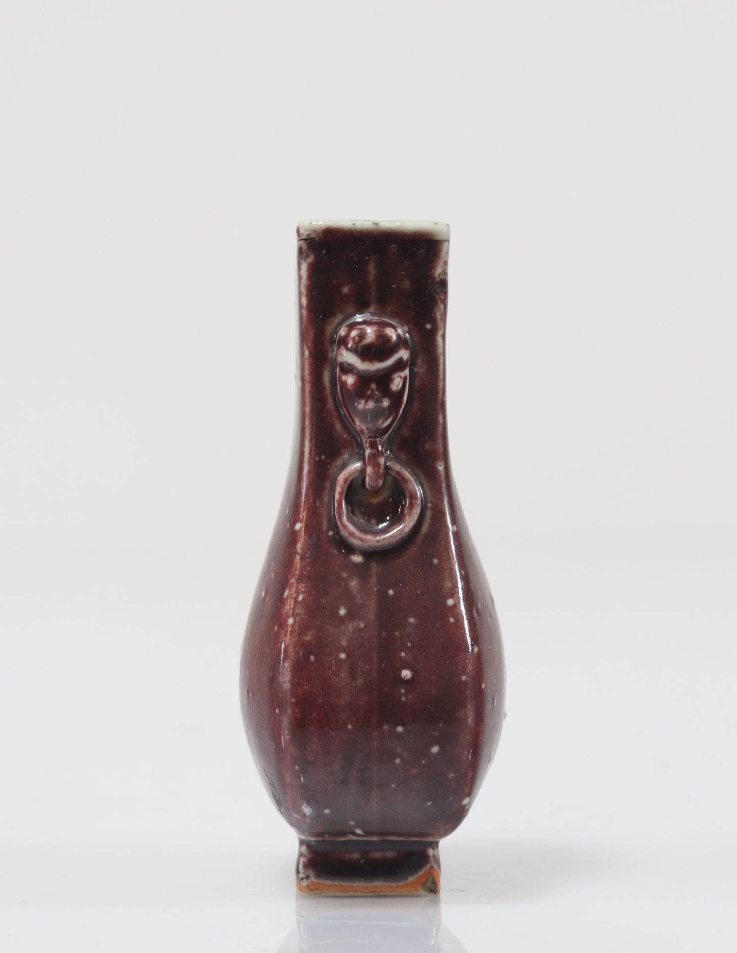 Oxblood Vase Decorated With Qing Period Heads - Image 3 of 5