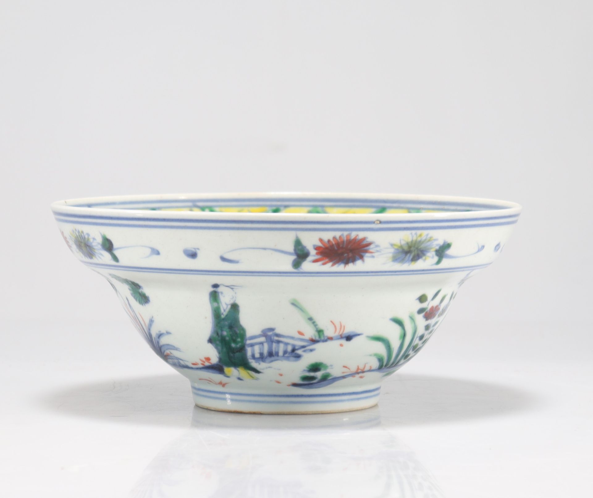 Chinese "doucai" porcelain bowl decorated with characters - Image 2 of 6