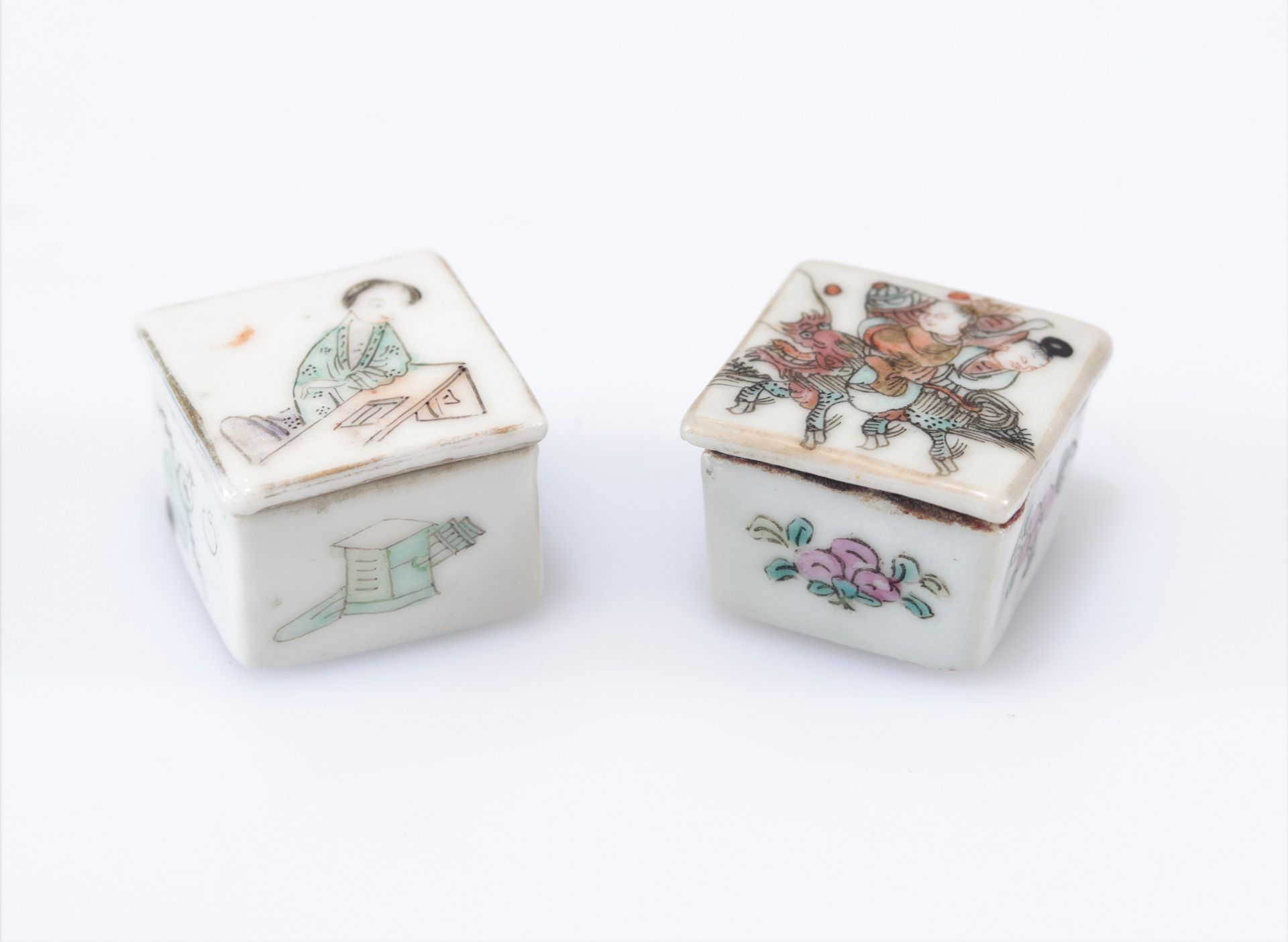 Chinese porcelain covered boxes - Image 7 of 7