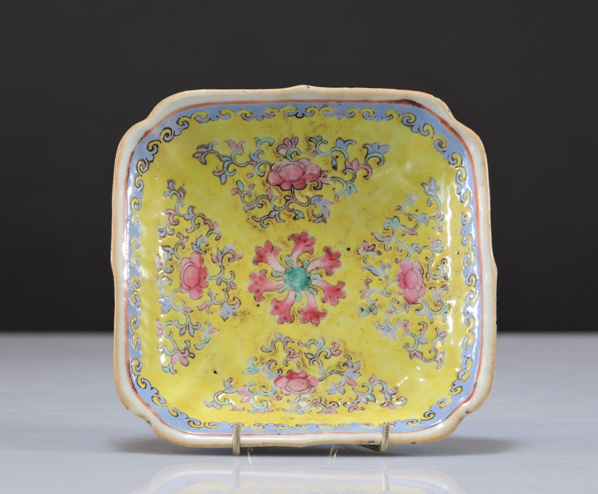 Famille rose porcelain dish with yellow background