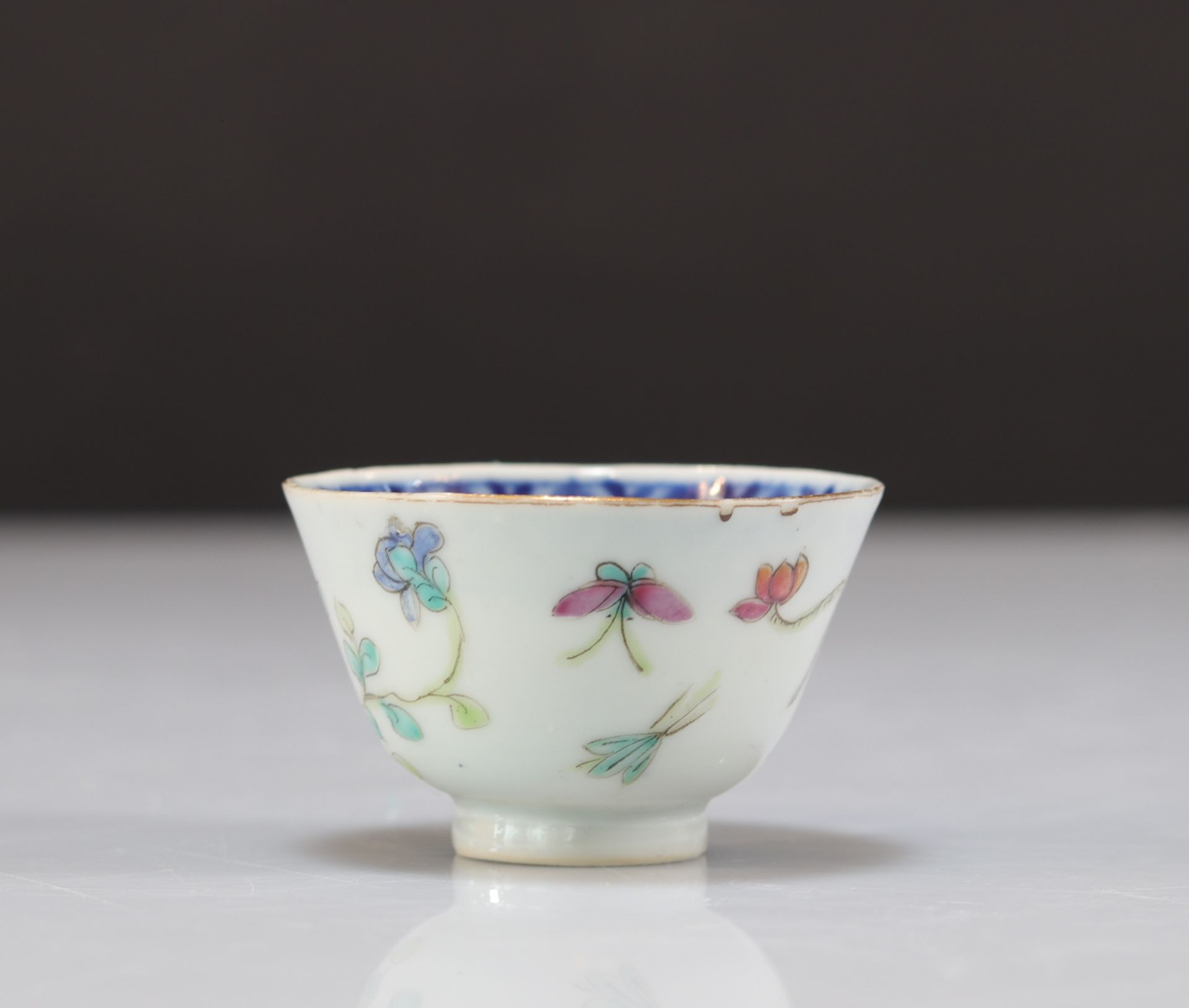 Set of 7 small Chinese porcelain bowls - Image 10 of 29