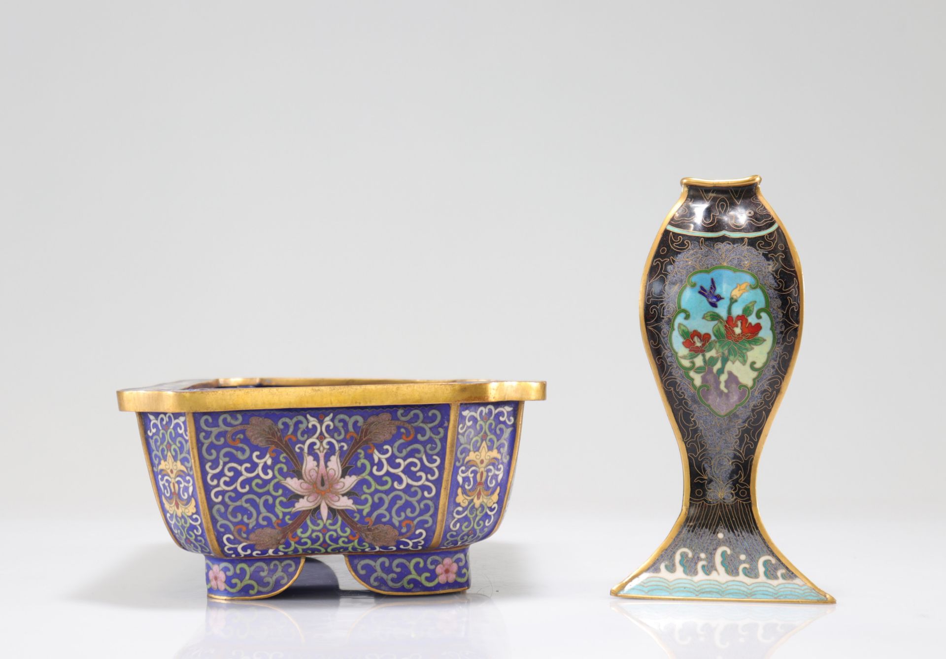 Cloisonne Asian planter and vase circa 1900 - Image 2 of 4