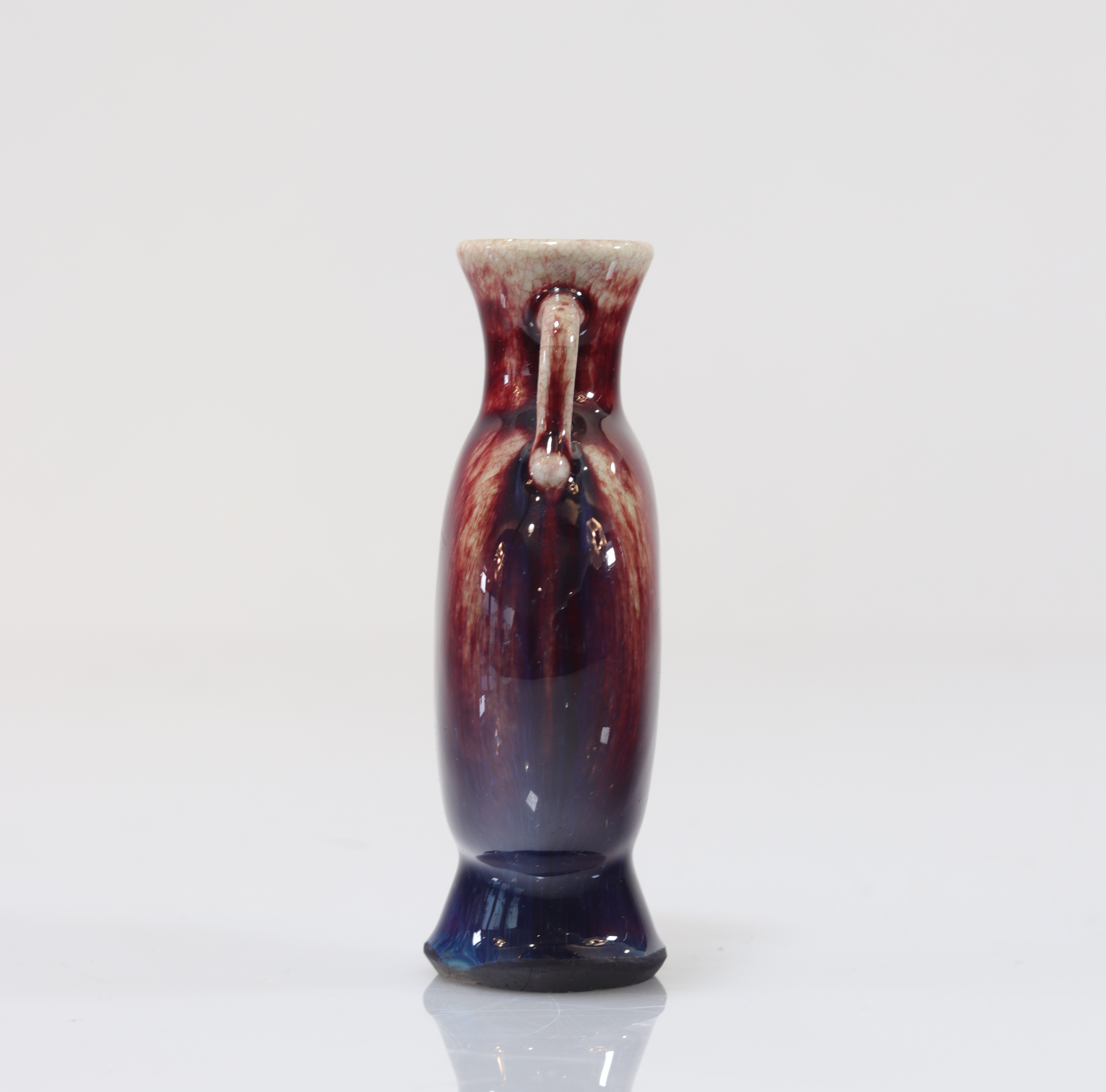 Qing period flamed oxblood gourd vase - Image 3 of 5