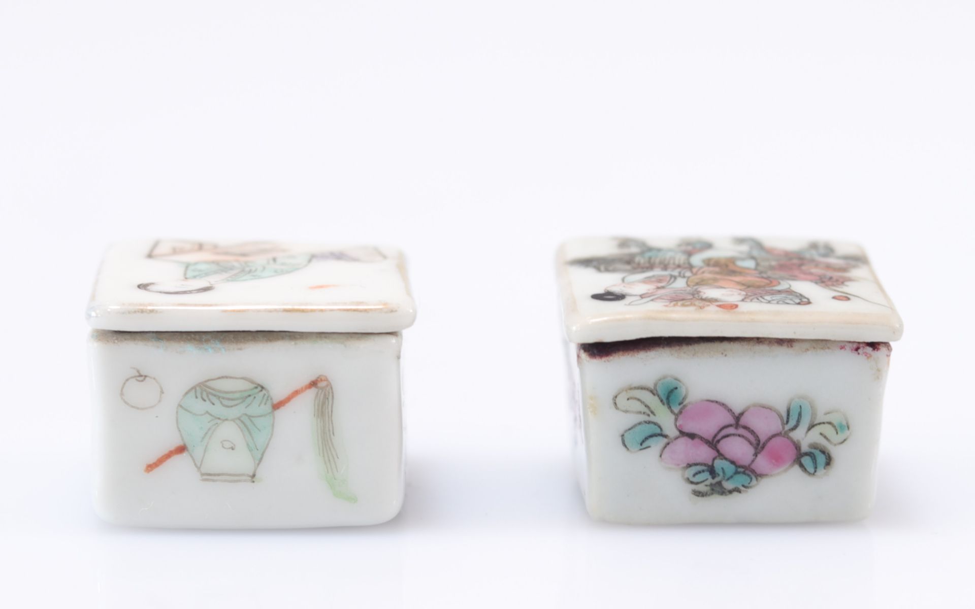 Chinese porcelain covered boxes - Image 2 of 7