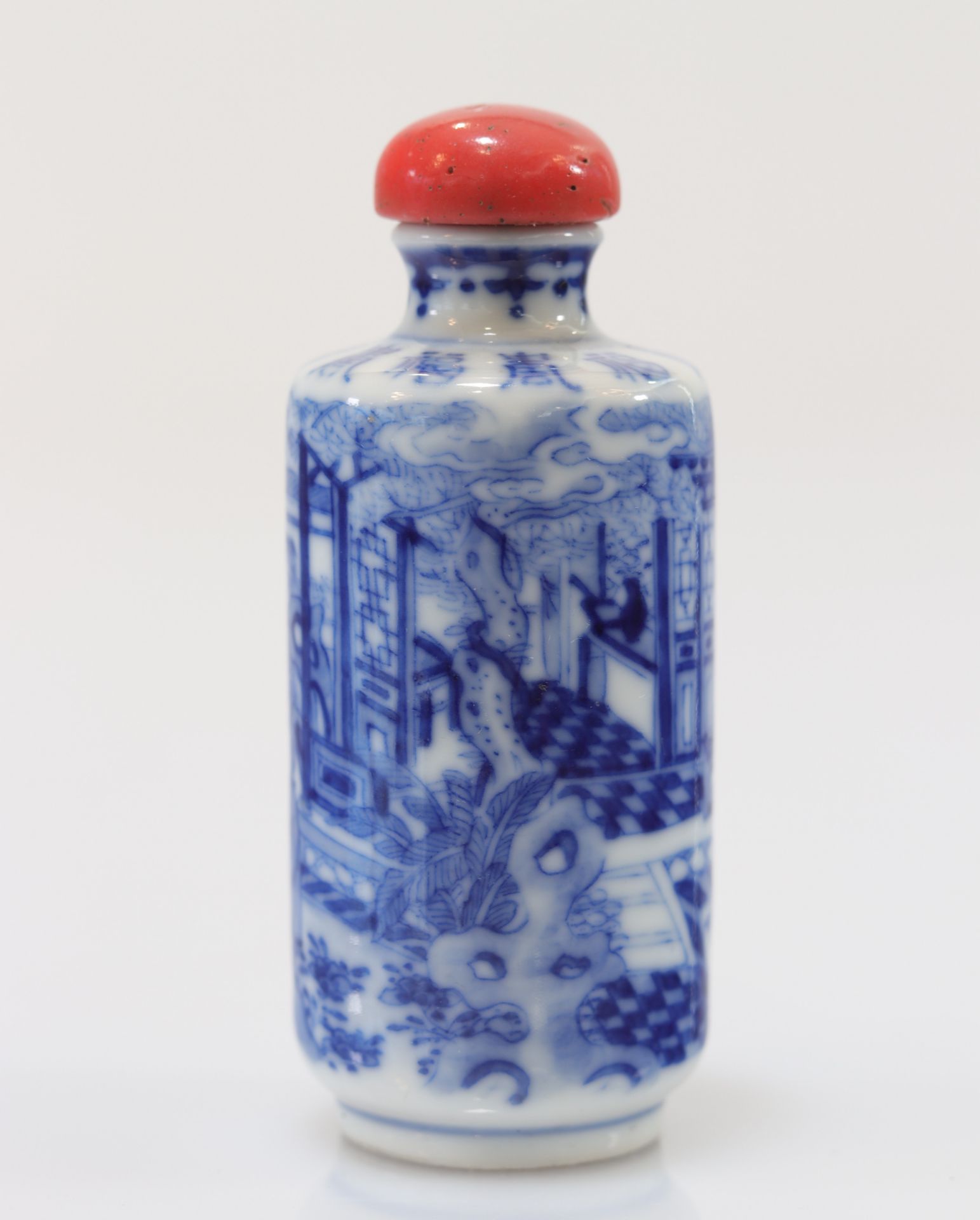 "blanc-bleu" porcelain snuff bottle decorated with Qing period characters - Image 11 of 12