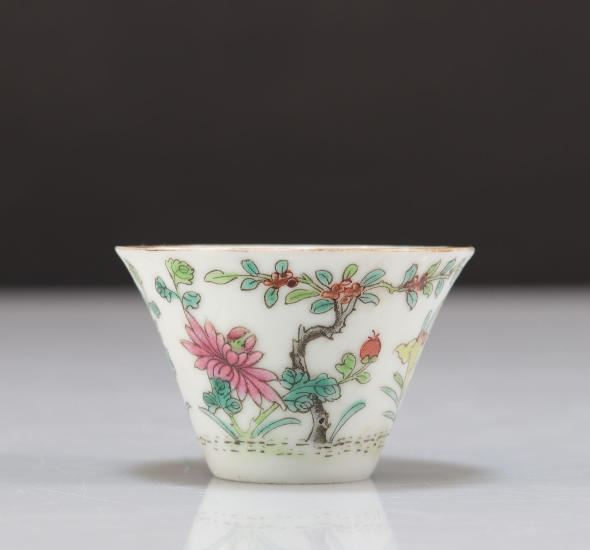 Set of 7 small Chinese porcelain bowls - Image 6 of 29