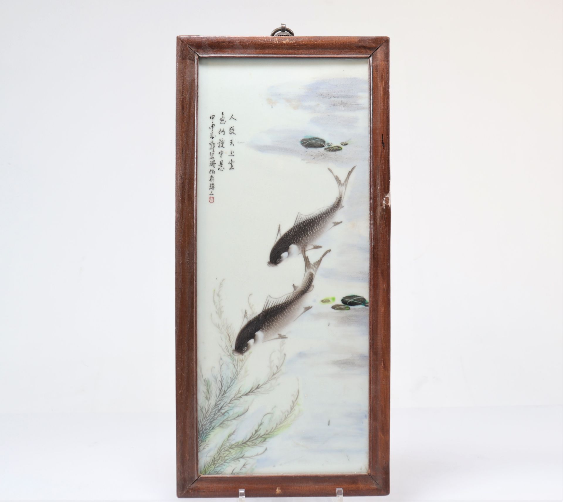 Ceramic plaque decorated with fish from the Republic period