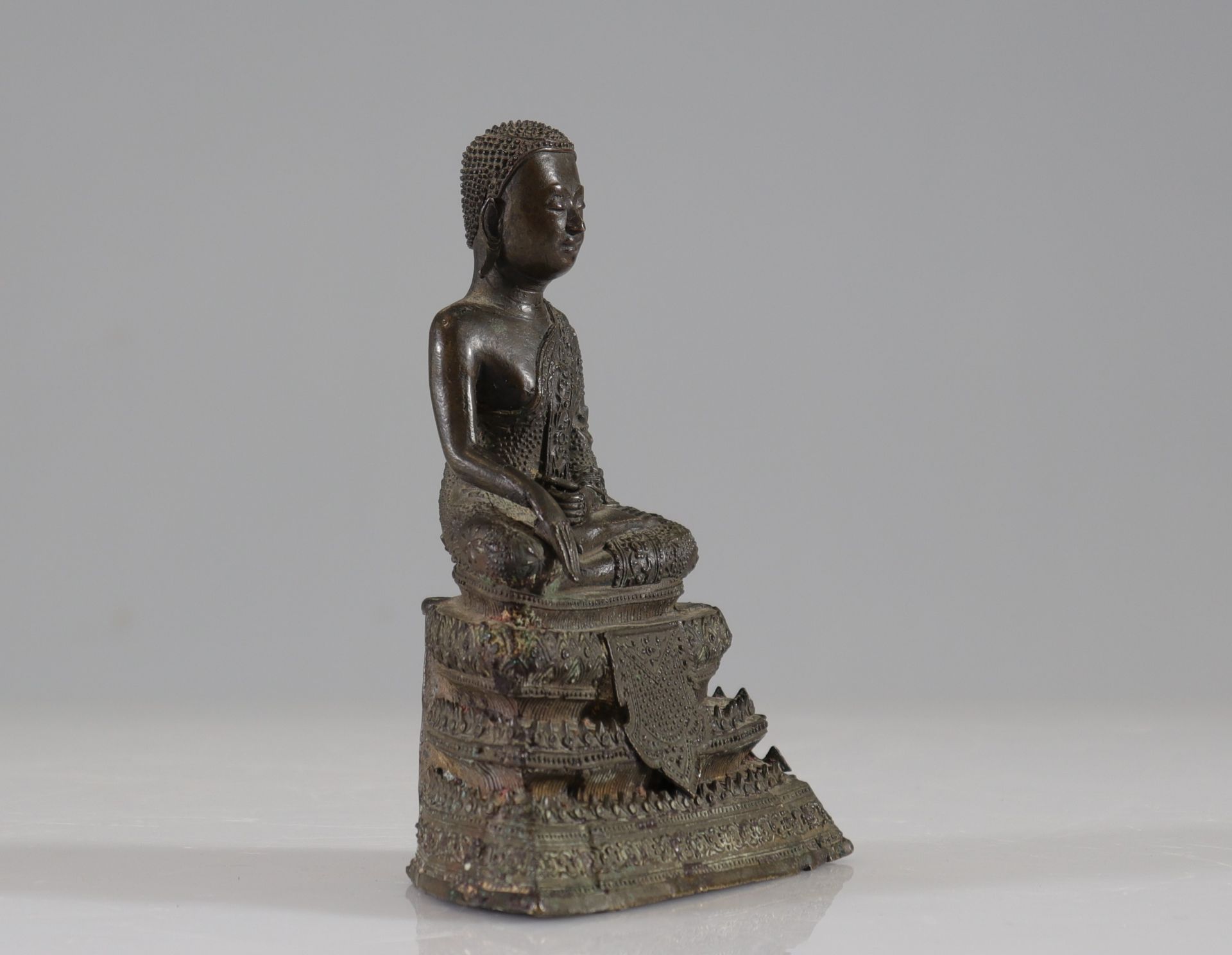Bronze Buddha with brown patina - Bild 3 aus 4