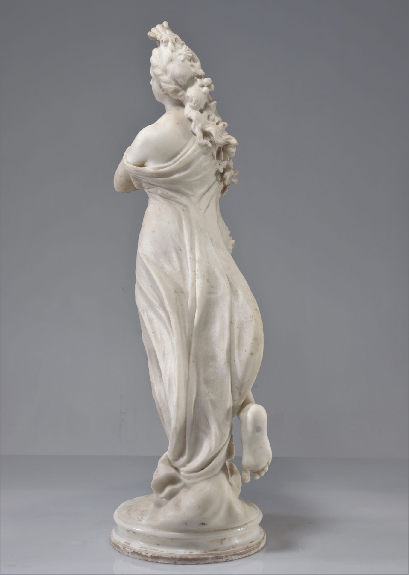 Large marble sculpture "young woman" XIXth signed - Bild 2 aus 6