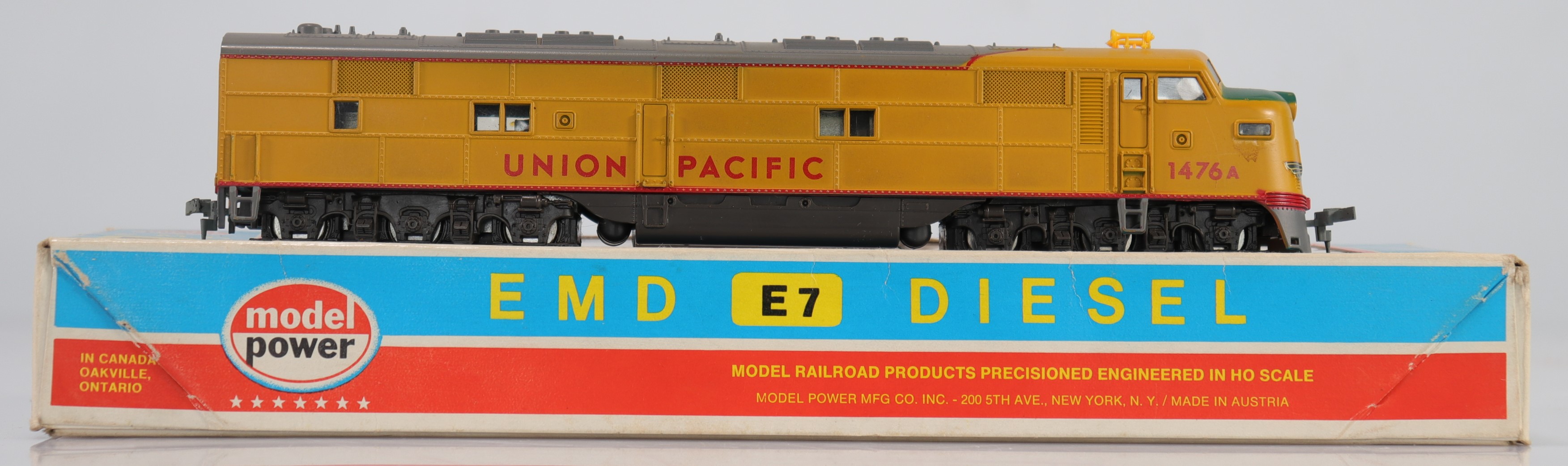 Locomotive Model Power / Reference: 914 / Type: EMD E7 Diesel (1476 A)