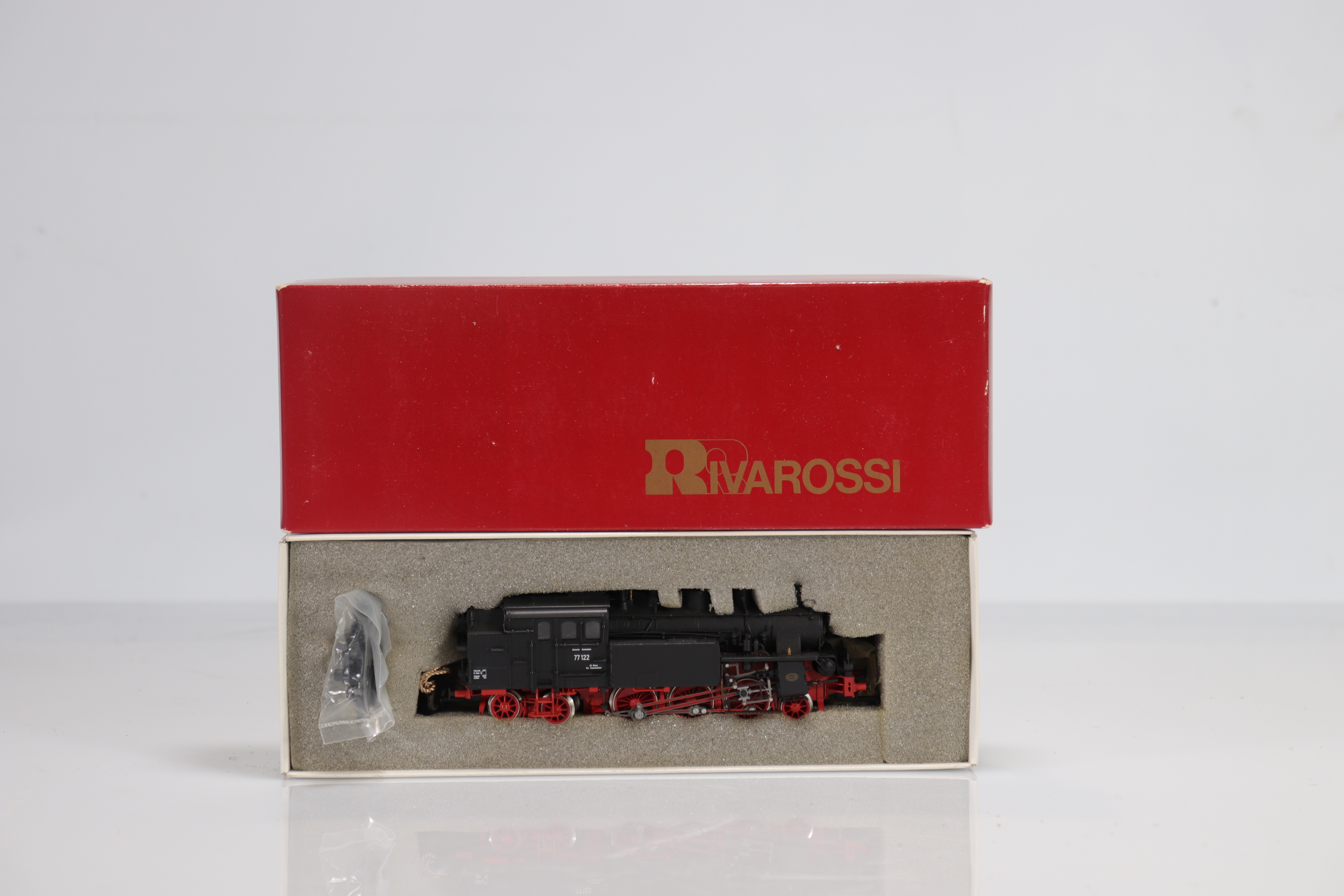 Rivarossi locomotive / Reference: 1360 / Type: BR 77122