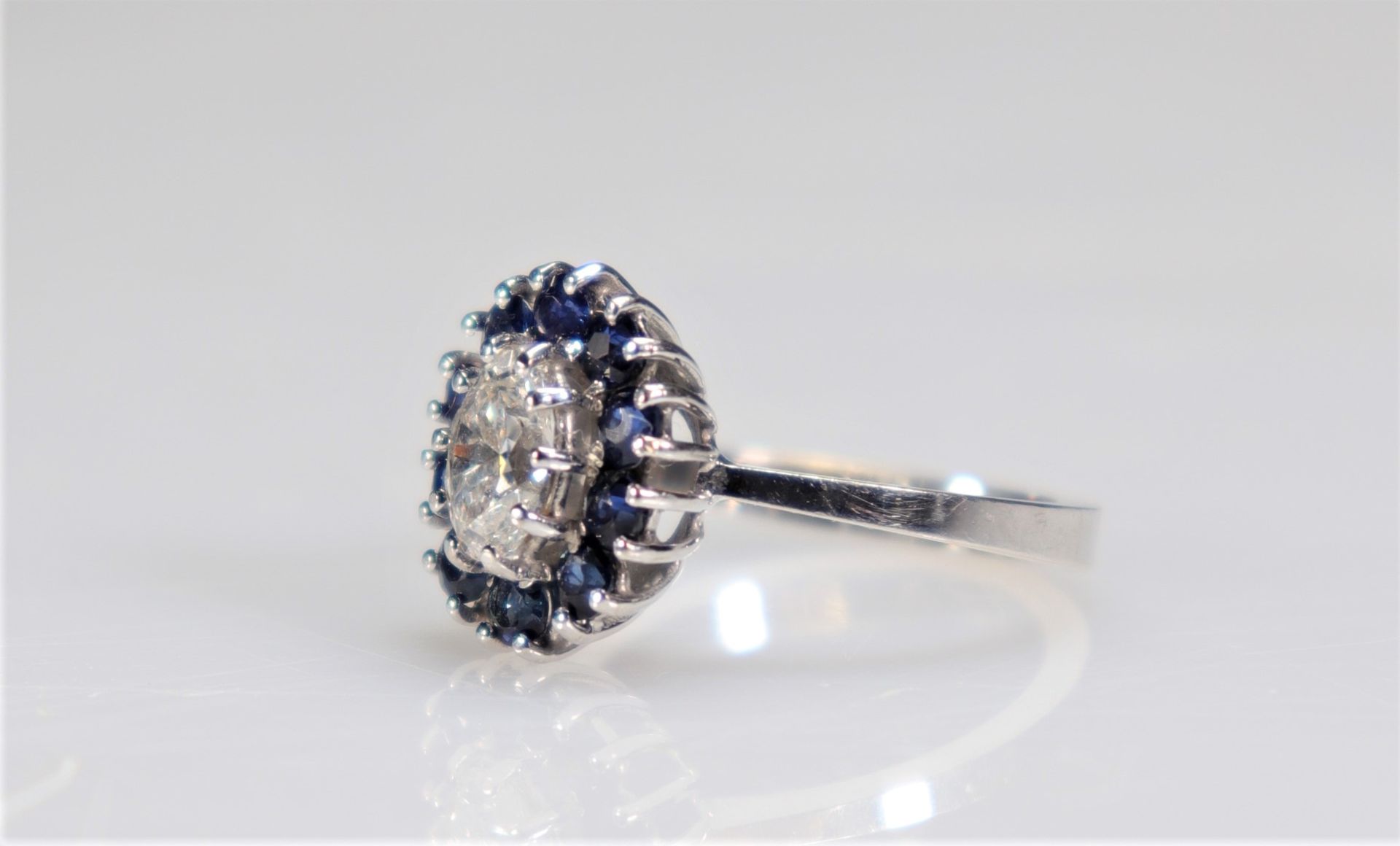 White gold ring (18k) - sapphires and large diamond (3.9gr) - Bild 4 aus 5