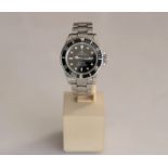 Rolex Sea Dweler Black Dial 1996 Original box and paper 16600