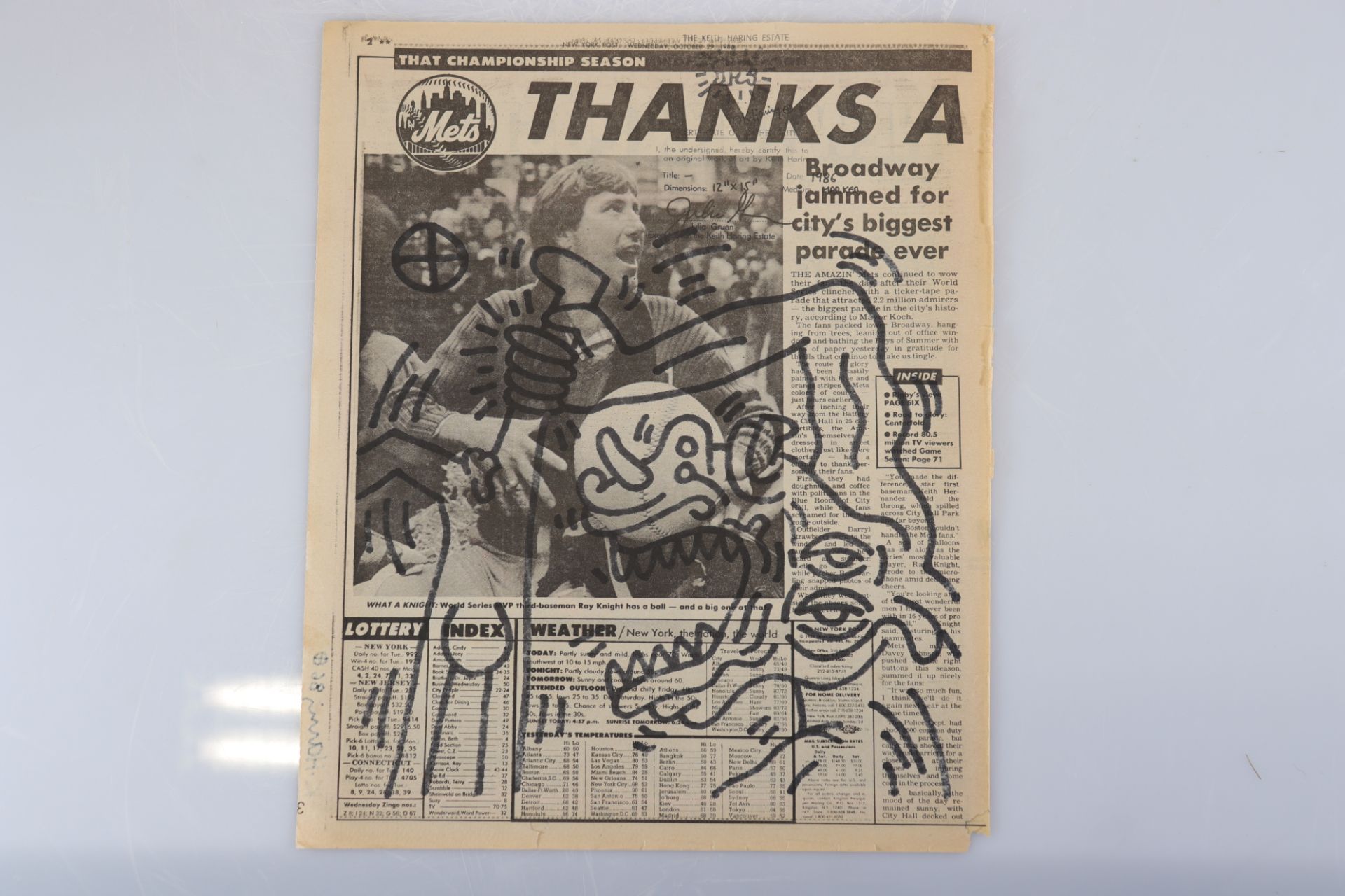 Keith Haring. Original drawing in black and red marker on a newspaper page from the New York Post of - Bild 2 aus 2