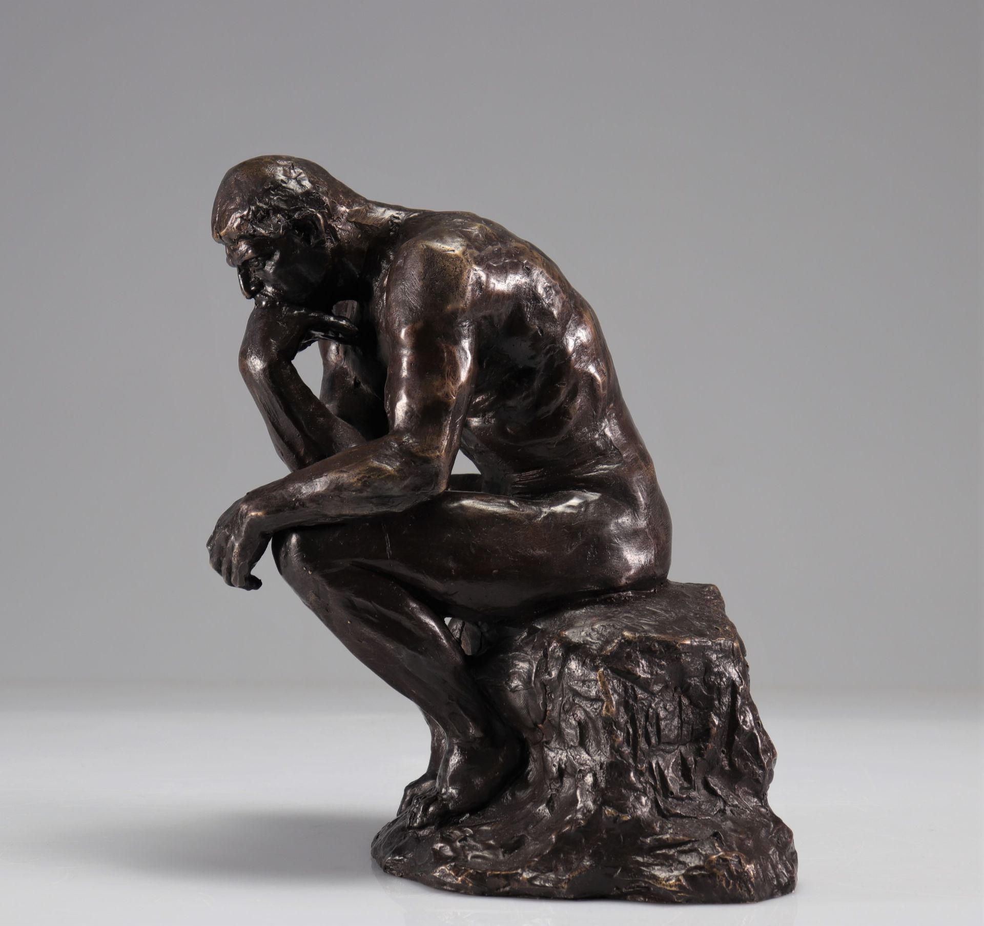 Auguste Rodin (After). " The Thinker ". Lost wax bronze with brown patina. Signed "Rodin" hollow. Be