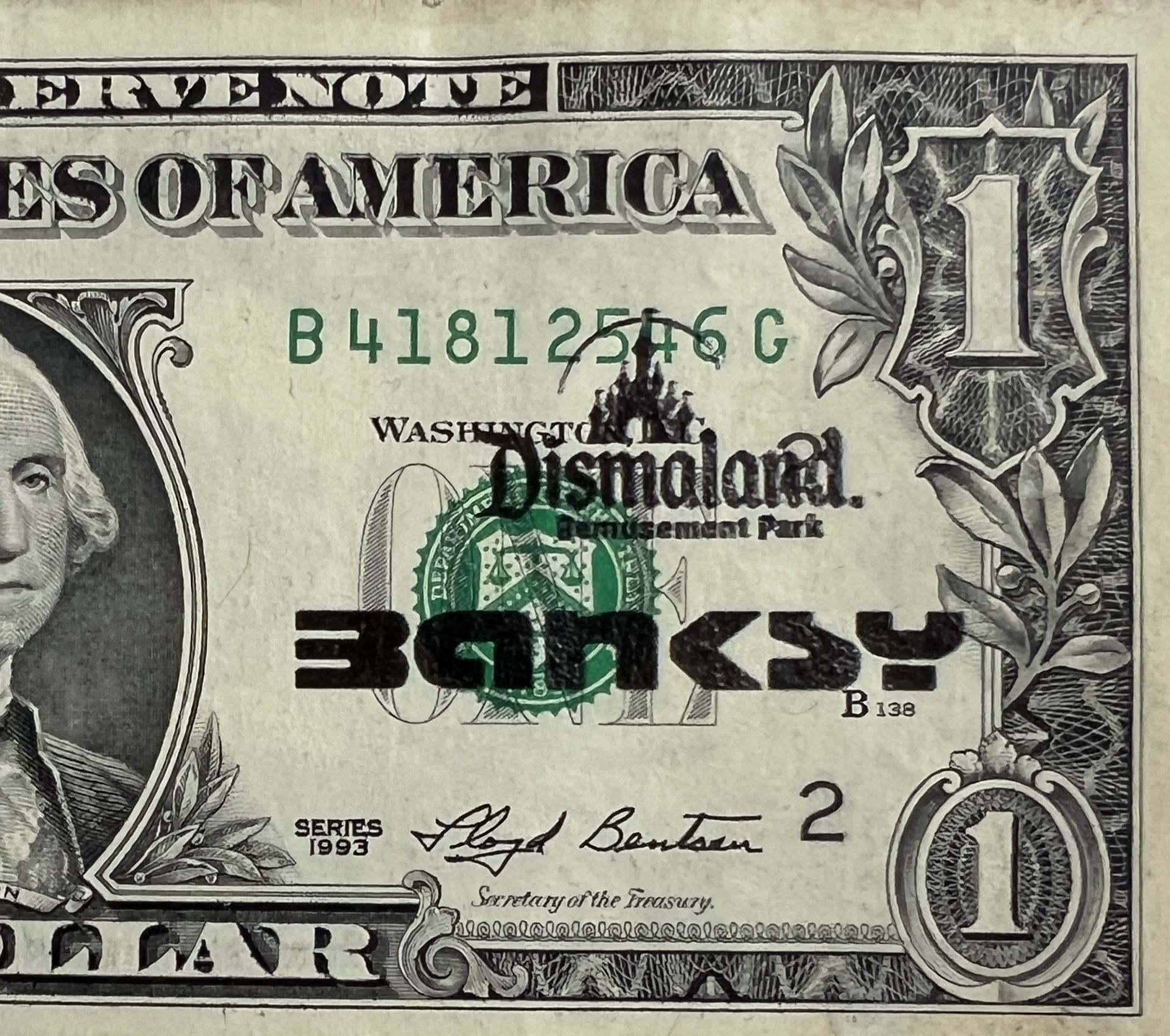 Banksy. â€œRat Paparazziâ€. 2015. Ink stencil on a real one dollar banknote from â€œThe United Stat - Bild 3 aus 4