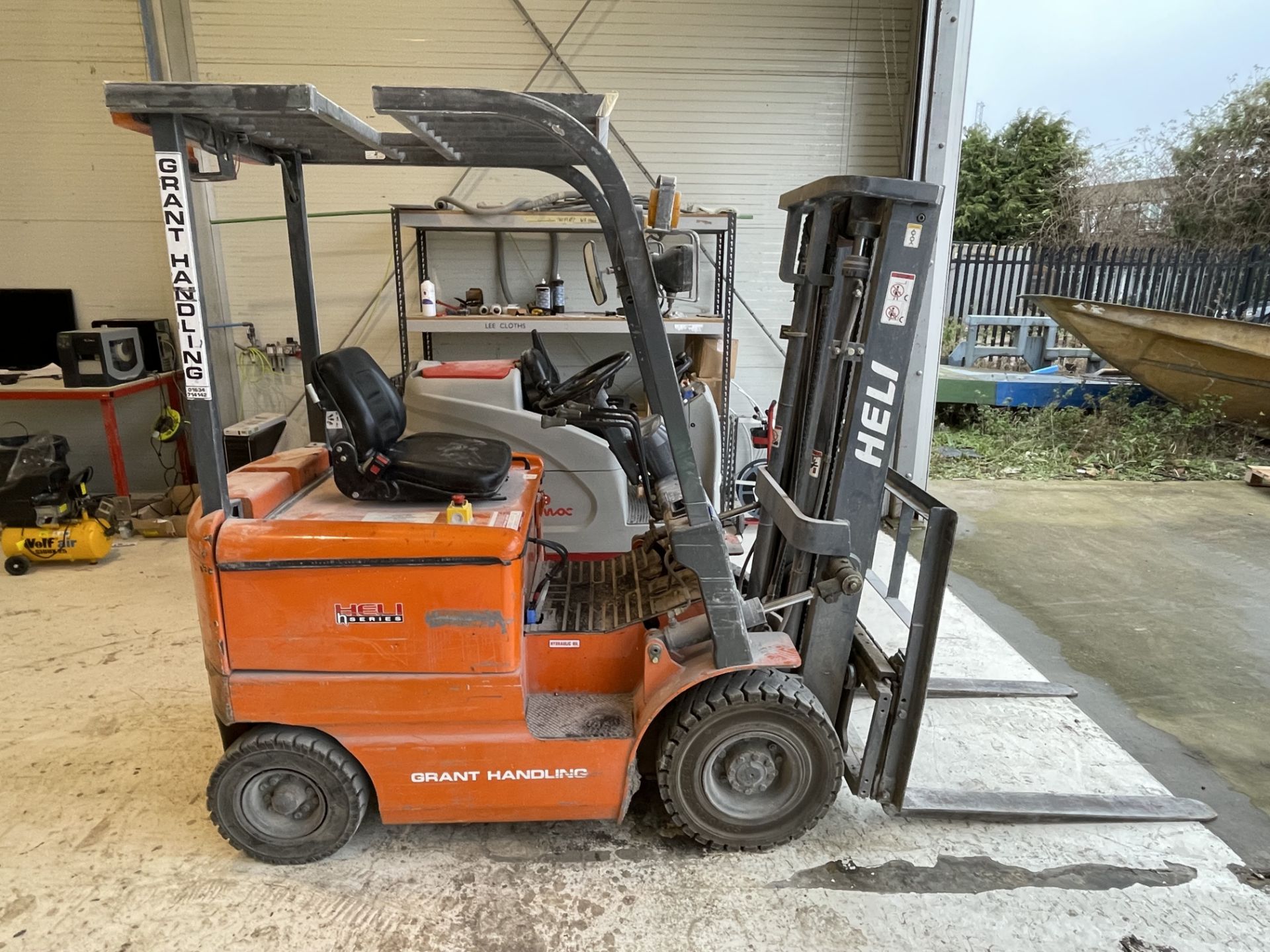 2008 Heli Model HBF15 1500KG Rated Electric Doubemast Forklift S/No. E3611, Odometer Reading: 1279 - Image 12 of 14