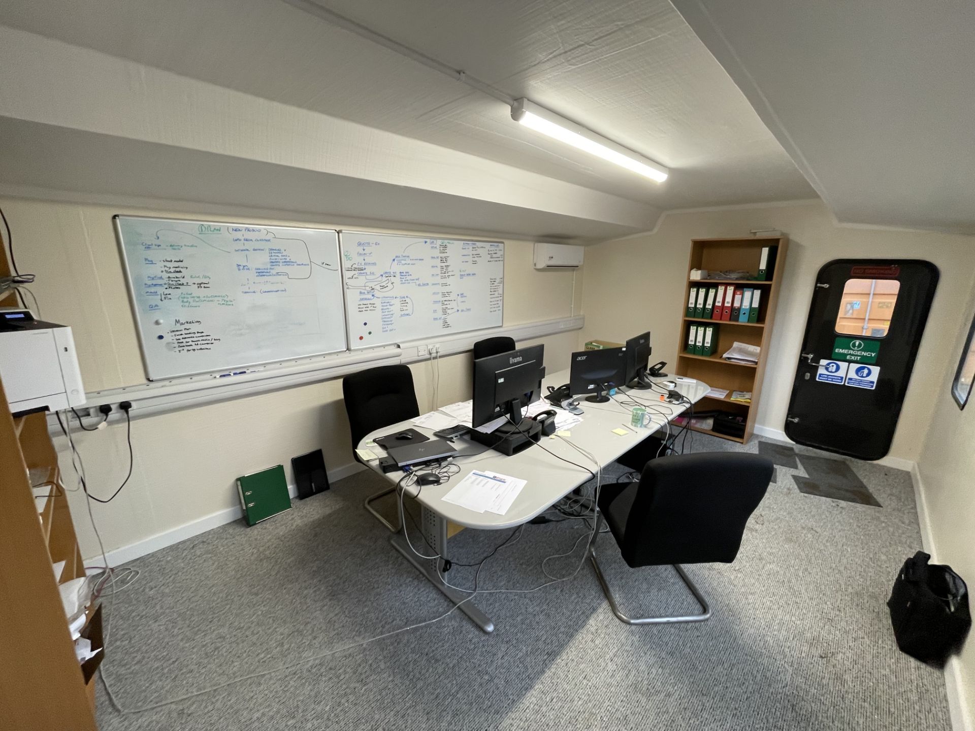 Marine Pod Cabin Office, Internal Measurements: 10.5x3.4x2.4m, Wired and Fitted with 2x Chigo MFR- - Image 7 of 13
