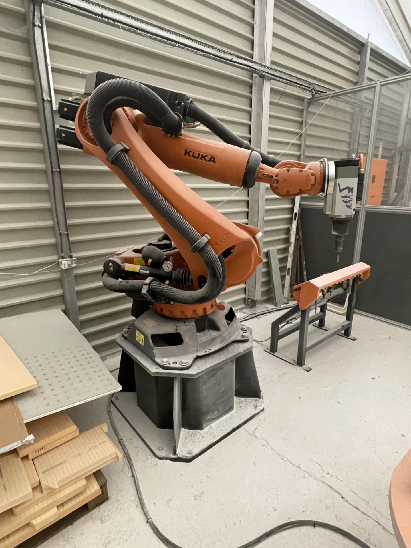 2014 Roboter GmbH KUKA Model KR 240 R2700 PRIME Robotic Arm S/No. 633291 with Electrospindle - Image 5 of 23