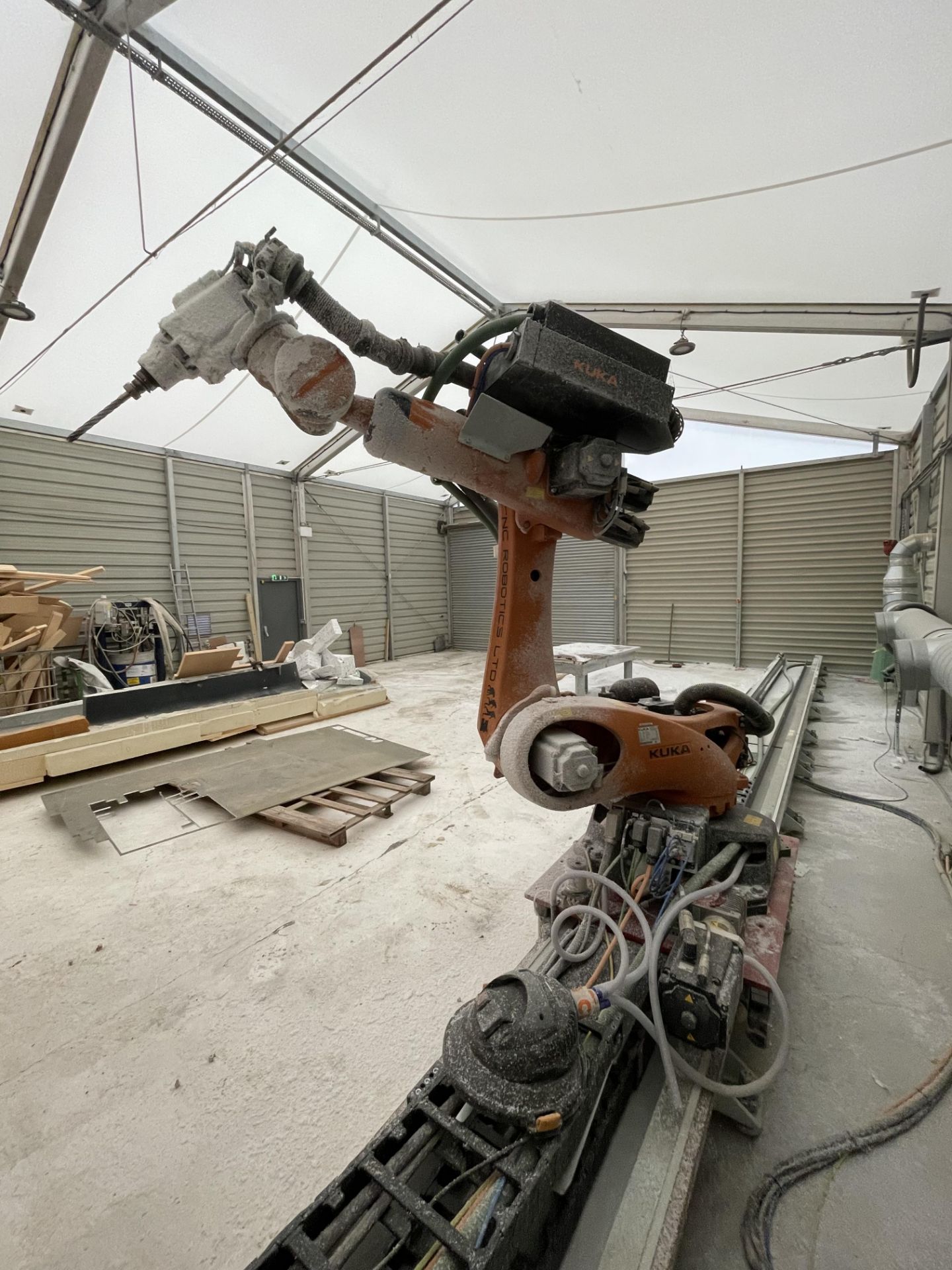 2012 KUKA Model KR270 R2900 Ultra K Robotic Arm S/No.653096 with KUKA KRC4 Control S/No. 208749 - Image 3 of 14