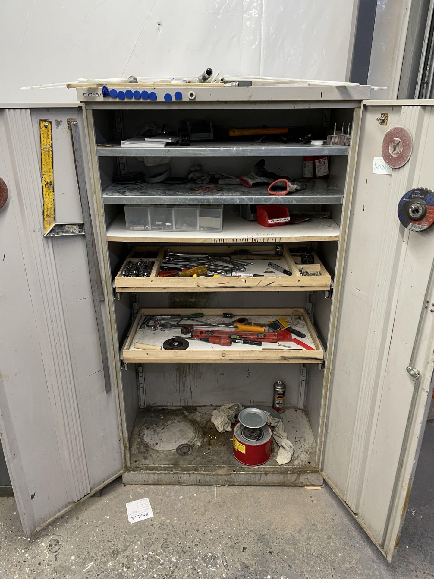 2x Lockable Steel Cabinets and Contents to Include Various Sundry Handtools - Image 6 of 8