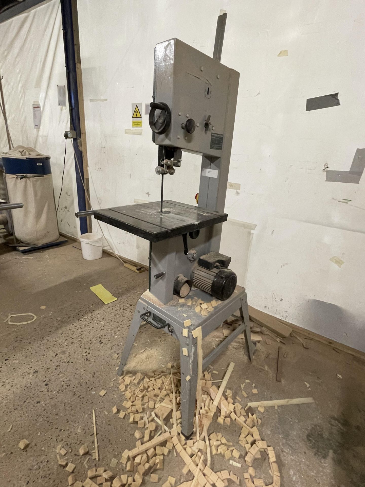 Record Power Model BS300E 2350/6-15mm Blade Bandsaw S/No.14010612037 - Image 4 of 4