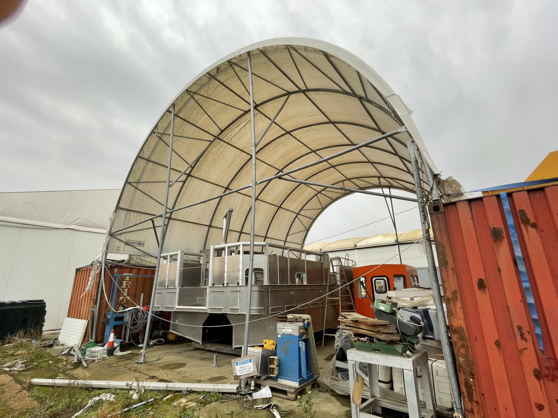 Kroftman Arch Shelter Canopy between two Containers, Measures c 9.5m Across x 12m Depth with an Apex - Image 5 of 5