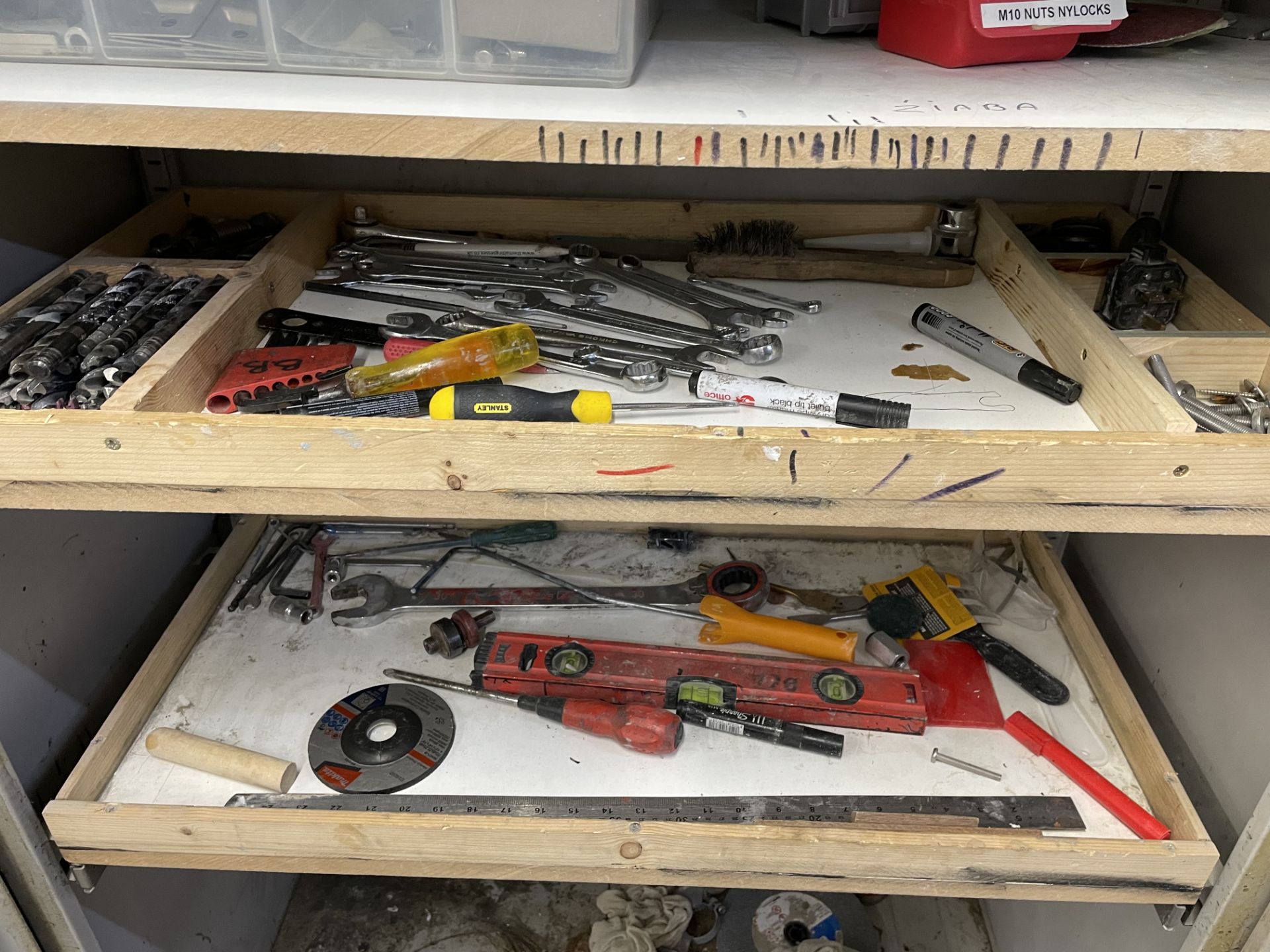 2x Lockable Steel Cabinets and Contents to Include Various Sundry Handtools - Image 8 of 8