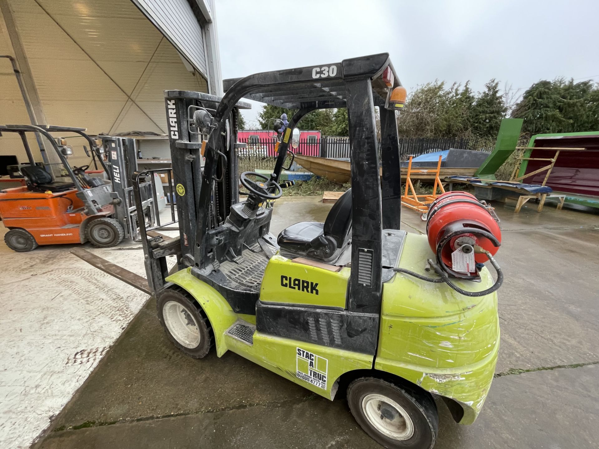 2013 Clark Model C30L 3000Kg Capacity Sideshift LPG Forklift S/No. 232L50269663CNF, Odometer - Image 11 of 11