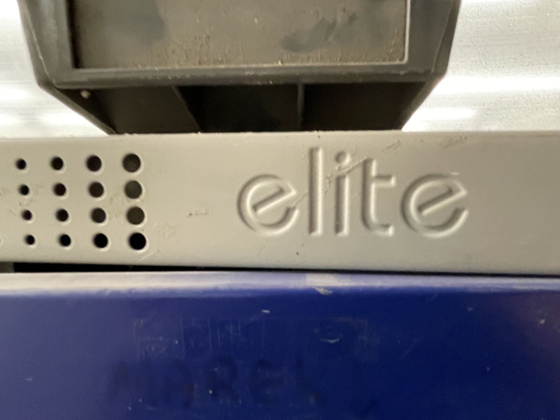 2x Banks of Elite 4-door Lockers - Image 4 of 4