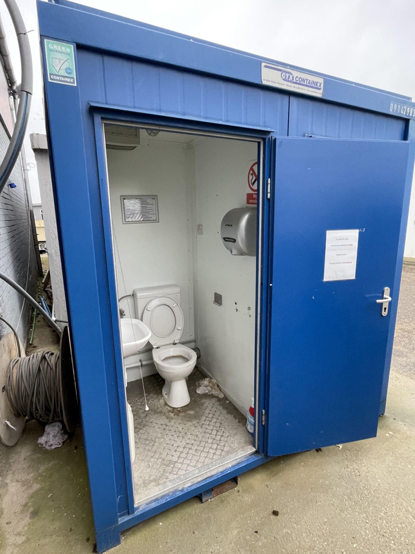 CTX Containex Type 8-WC Double Toilet Block S/No. 091430698 - Image 5 of 5