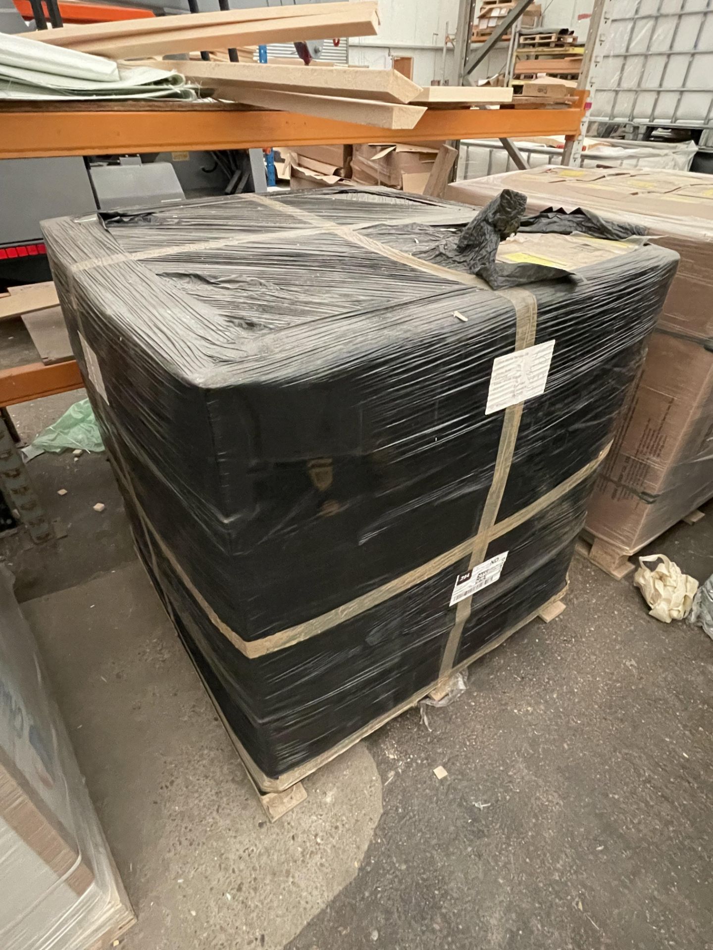 Pallet of Jushi E6CRMC300-950-E10 300g/m2 950mm Width Glass Fiber Emuslion Chopped Strand Mat