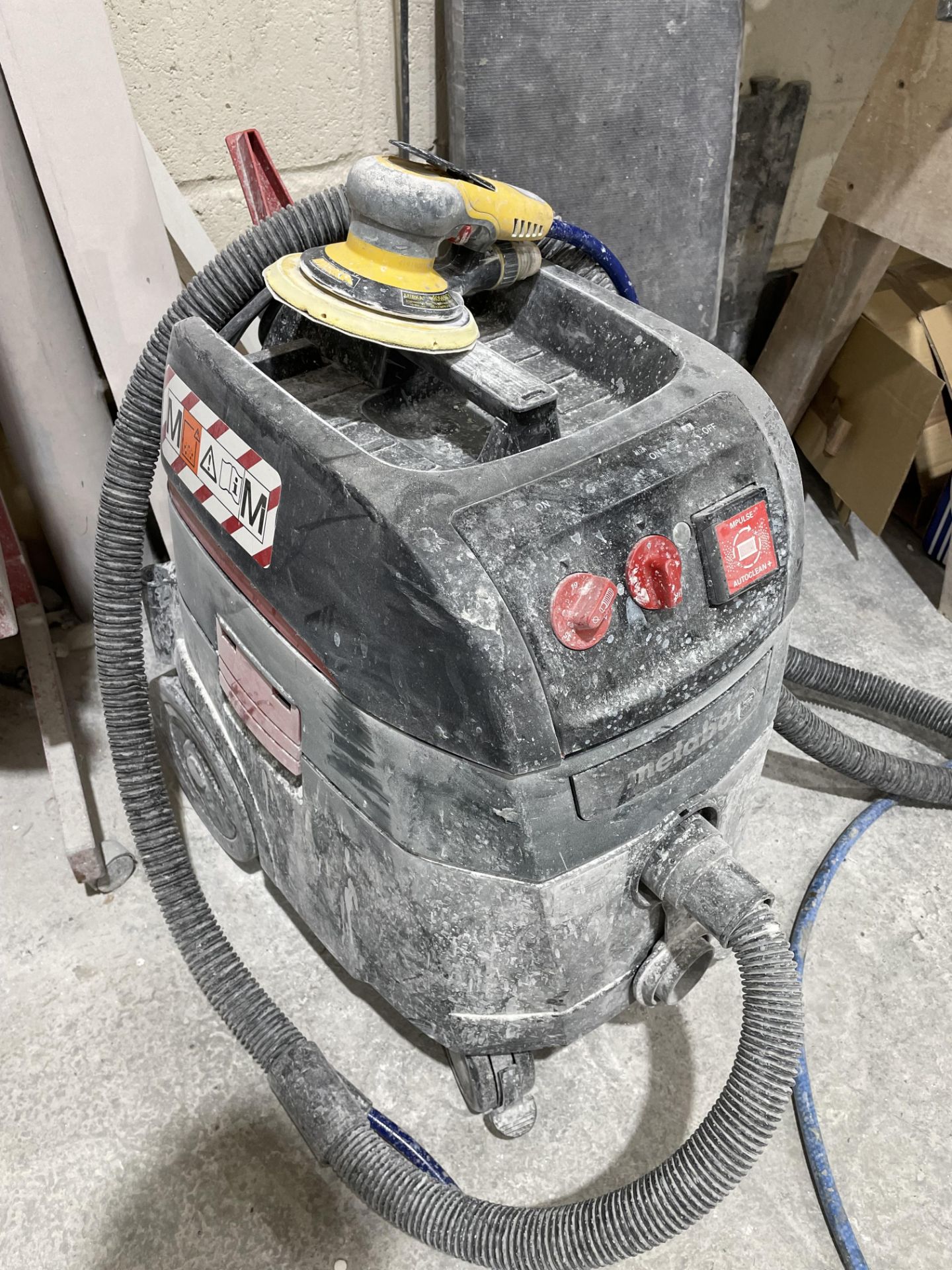 Metabo ASR 35M ACP Vacuum Cleaner S/No. 02058380, 240v with Mirka 5.0 Sanding Head - Image 4 of 4