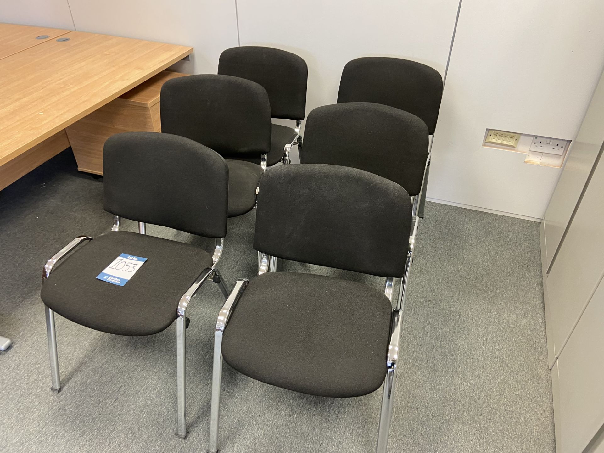 Lot comprisng: six meeting room chairs - Image 2 of 2