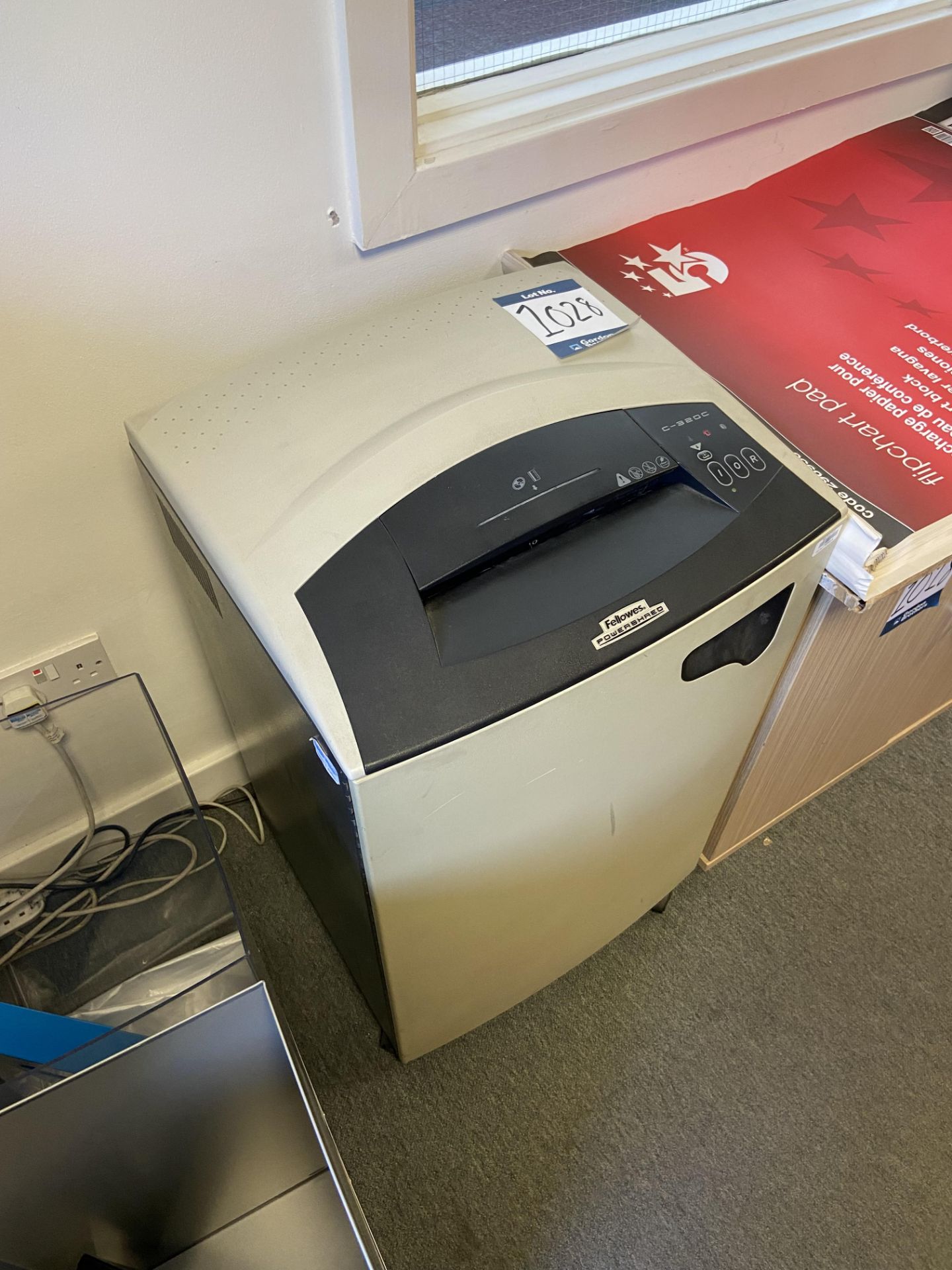 Lot comprisng: a Fellowes Powerhead C-320C Shredder - Image 2 of 2