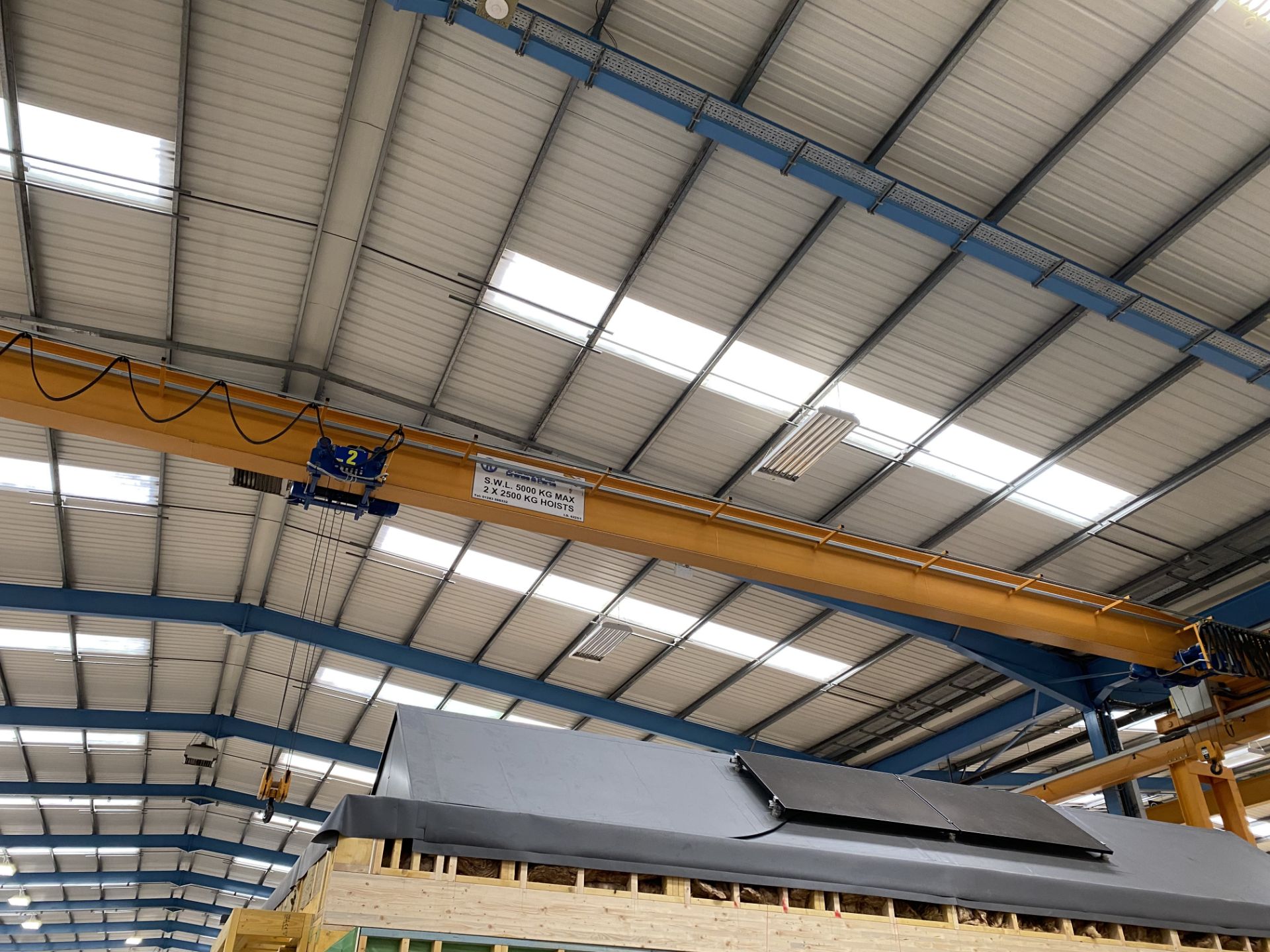 Industrial Cranes 5 tonne OET crane comprising 2No. 2.5 tonne wire rope hoists, remote control - Image 3 of 4