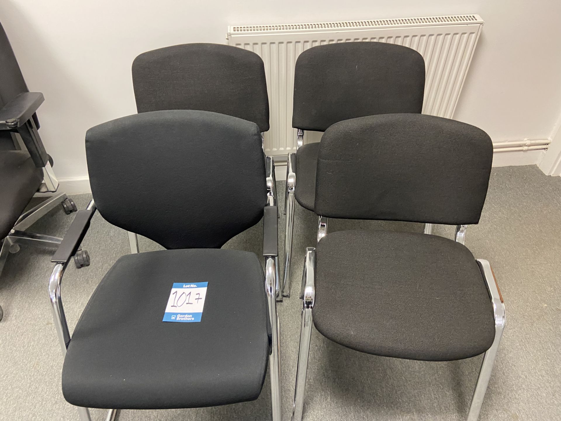 Lot comprisng: four meeting room chairs