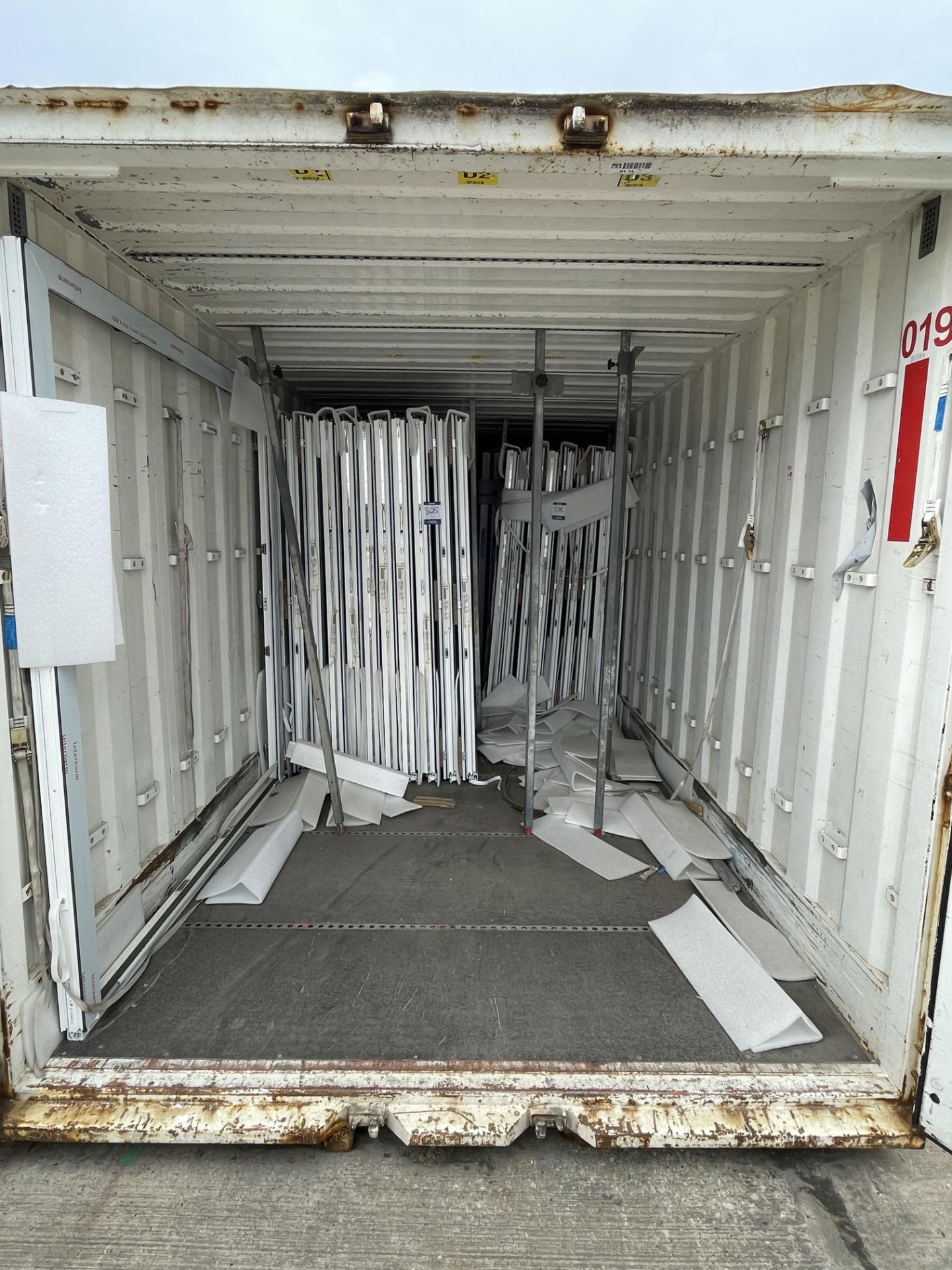 Contents of Container "1019" to Include Large Qty of Various Internorm Tour-Nr. 071 Glass Doors