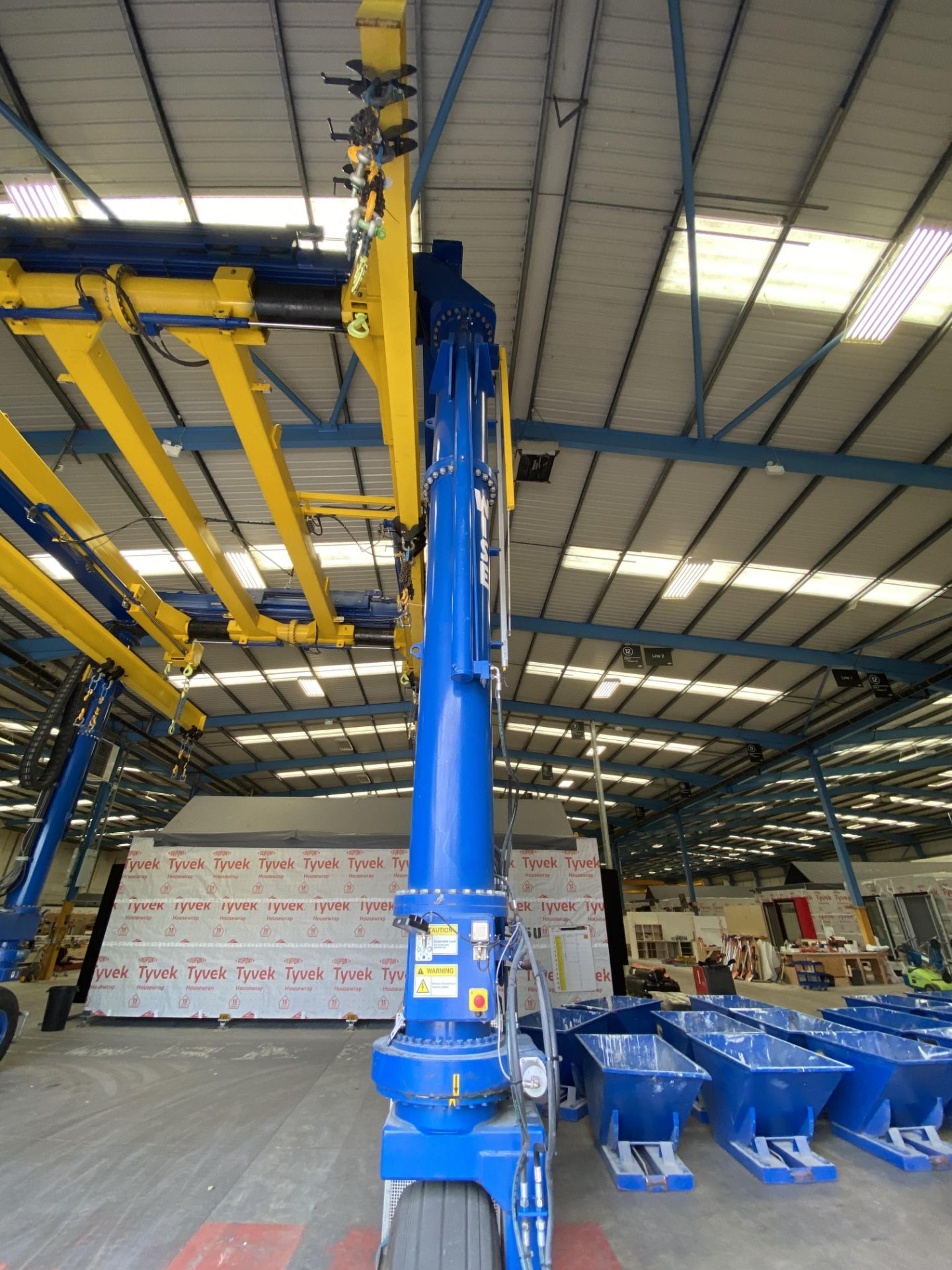 Wise Handling, 30 ton LPG module straddle carry crane, c.4.7m wide but variable width lifting frame, - Image 9 of 15