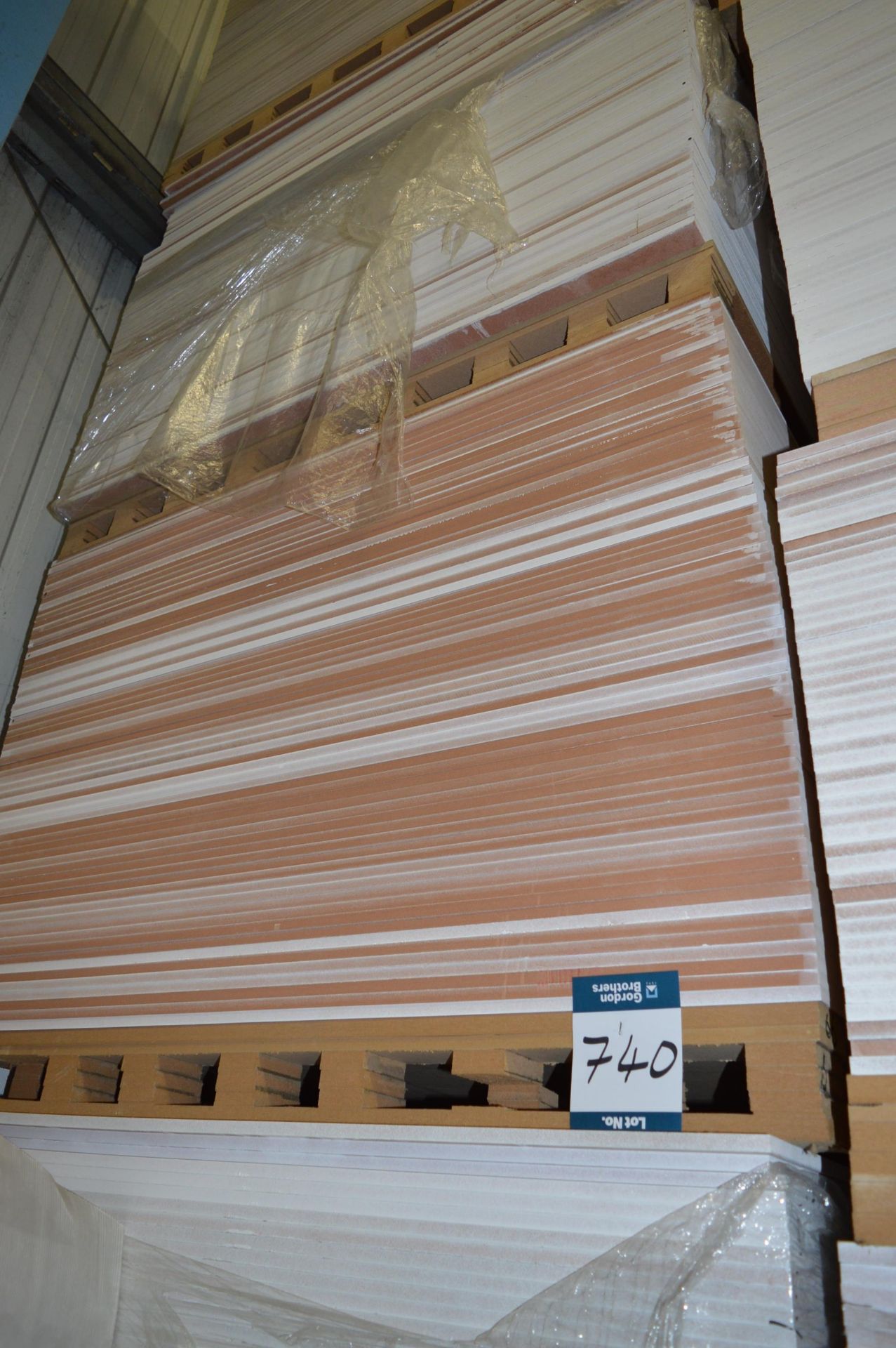 6x (no.) packs FR boards, 2400mm x 1220mm x 12mm