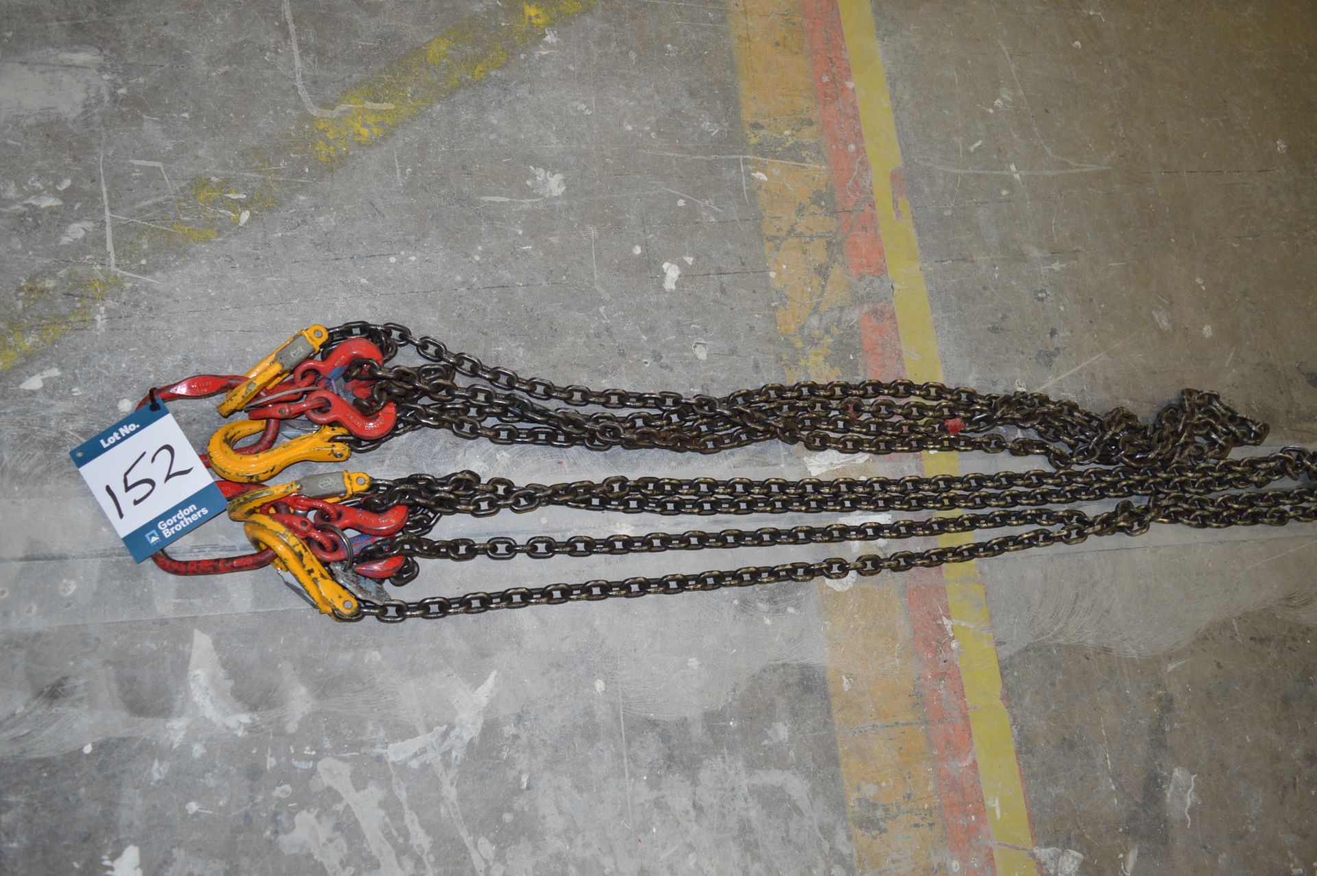 2x (no.) two leg lifting chains, each with shorteners