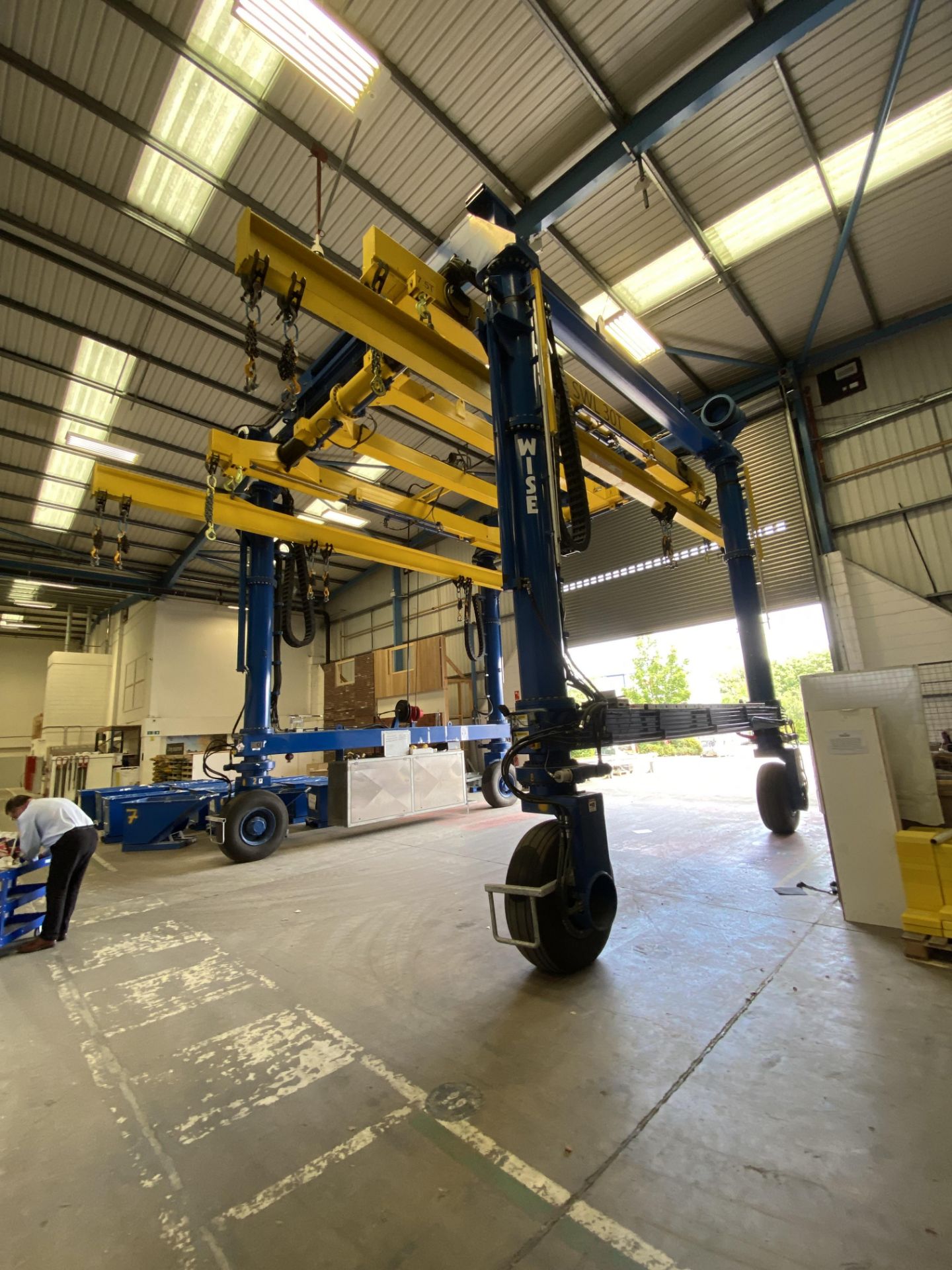 Wise Handling, 30 ton LPG module straddle carry crane, c.4.7m wide but variable width lifting frame,