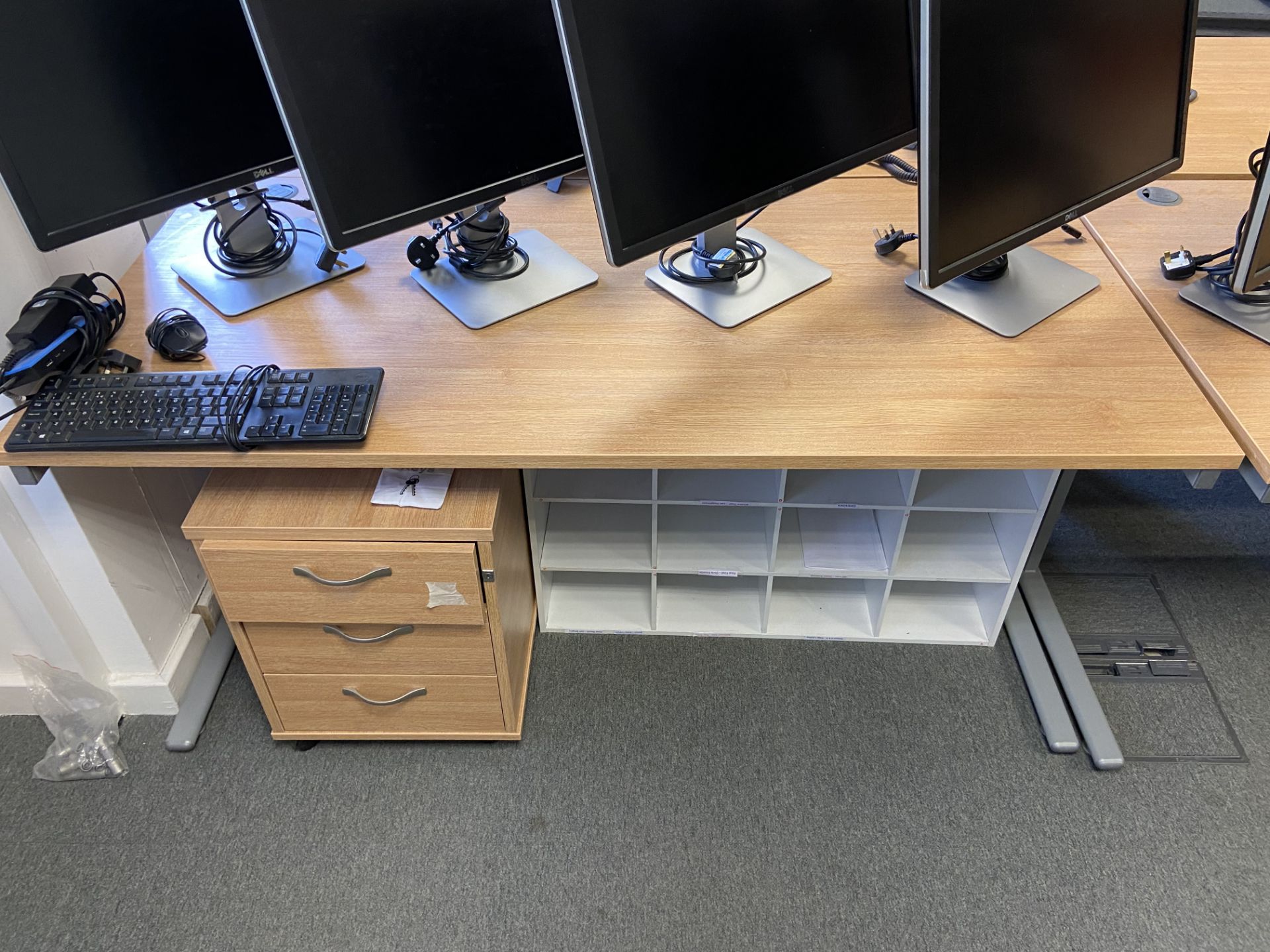 Lot comprisng: three rectangular desks, three 2 drawer mobile pedestals & one white 12 bin pigeon - Image 3 of 3